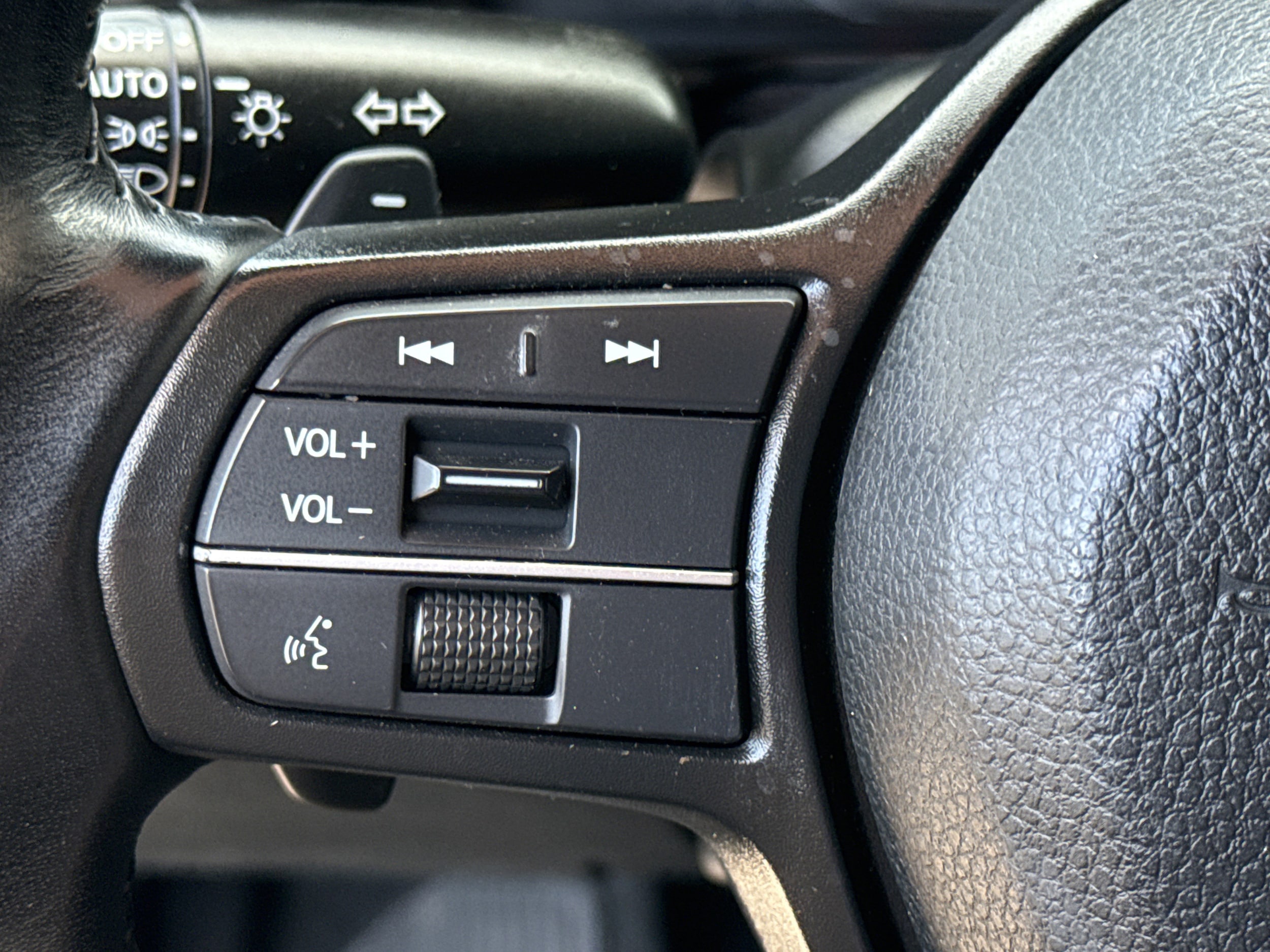 2024 Honda Accord Hybrid EX-L - Photo 21