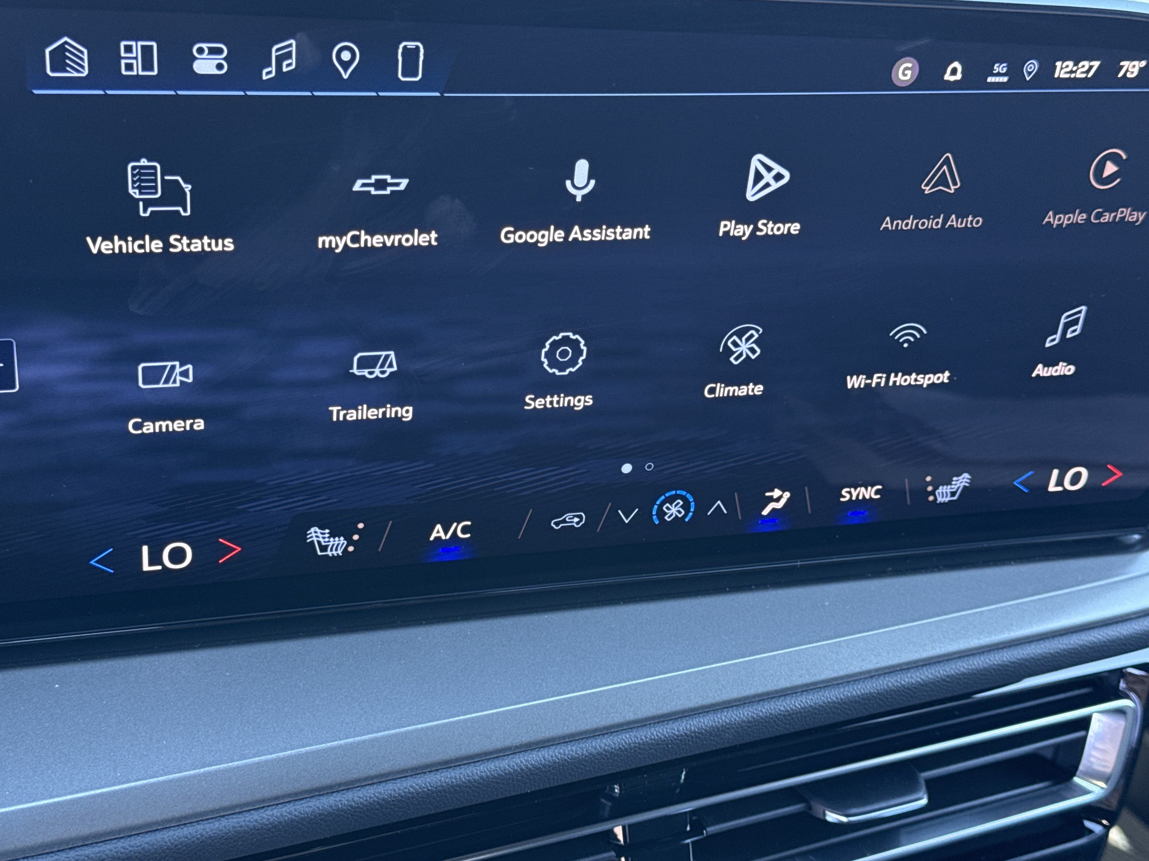 2027 Chevrolet Traverse LT - Photo 21
