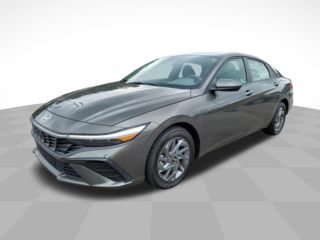 Used 2024 Hyundai Elantra SEL Sedan