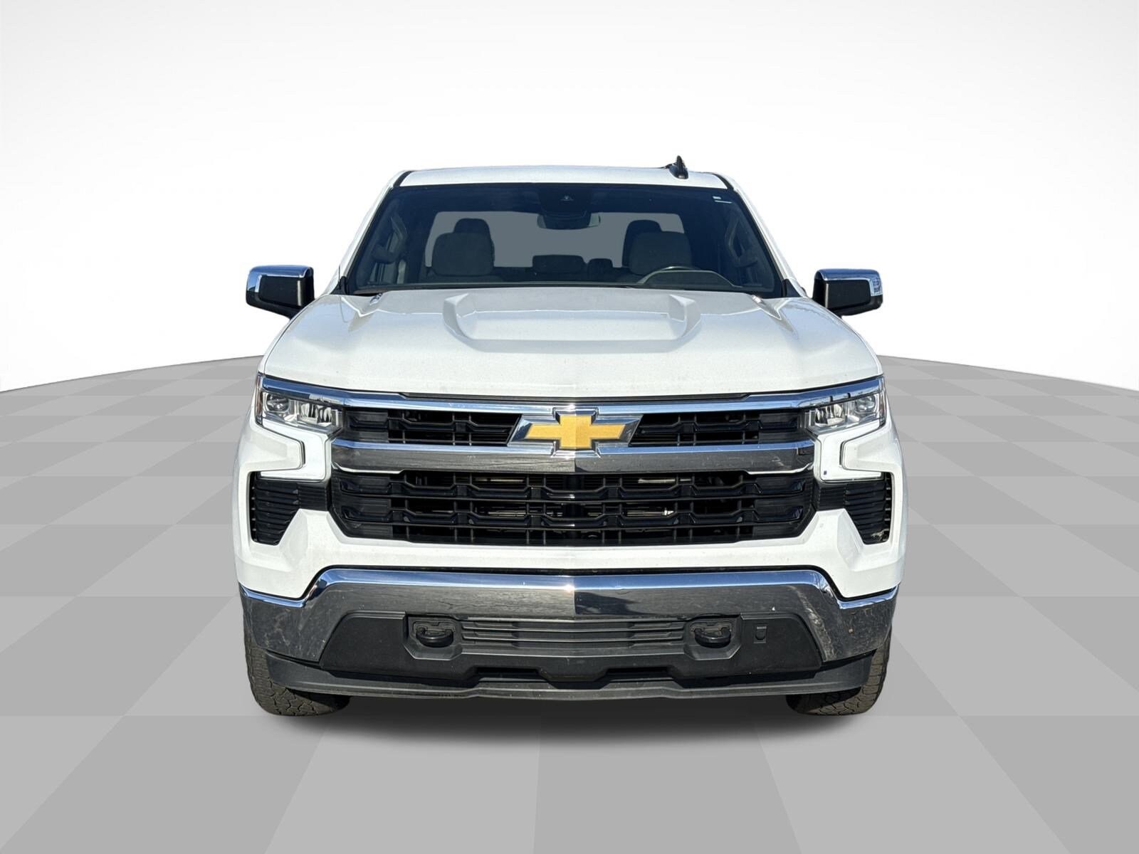 2023 Chevrolet Silverado 1500 LT photo 2