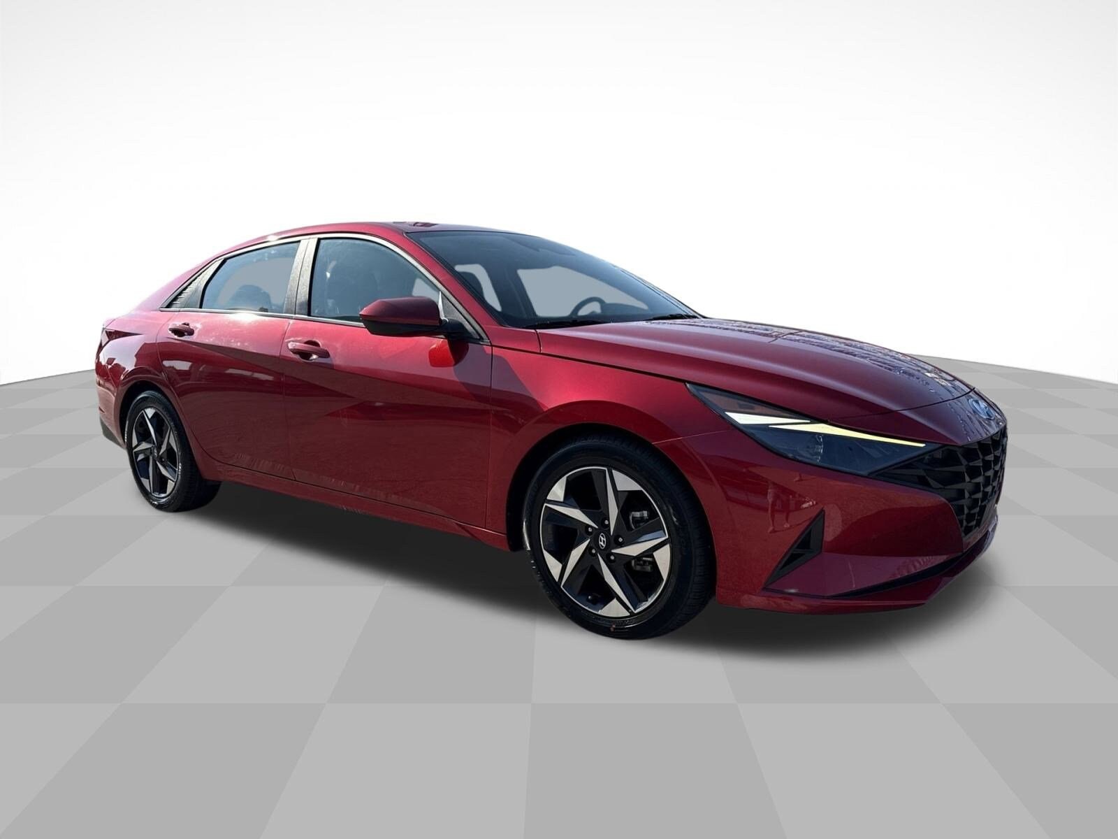 2023 Hyundai Elantra SEL photo 2