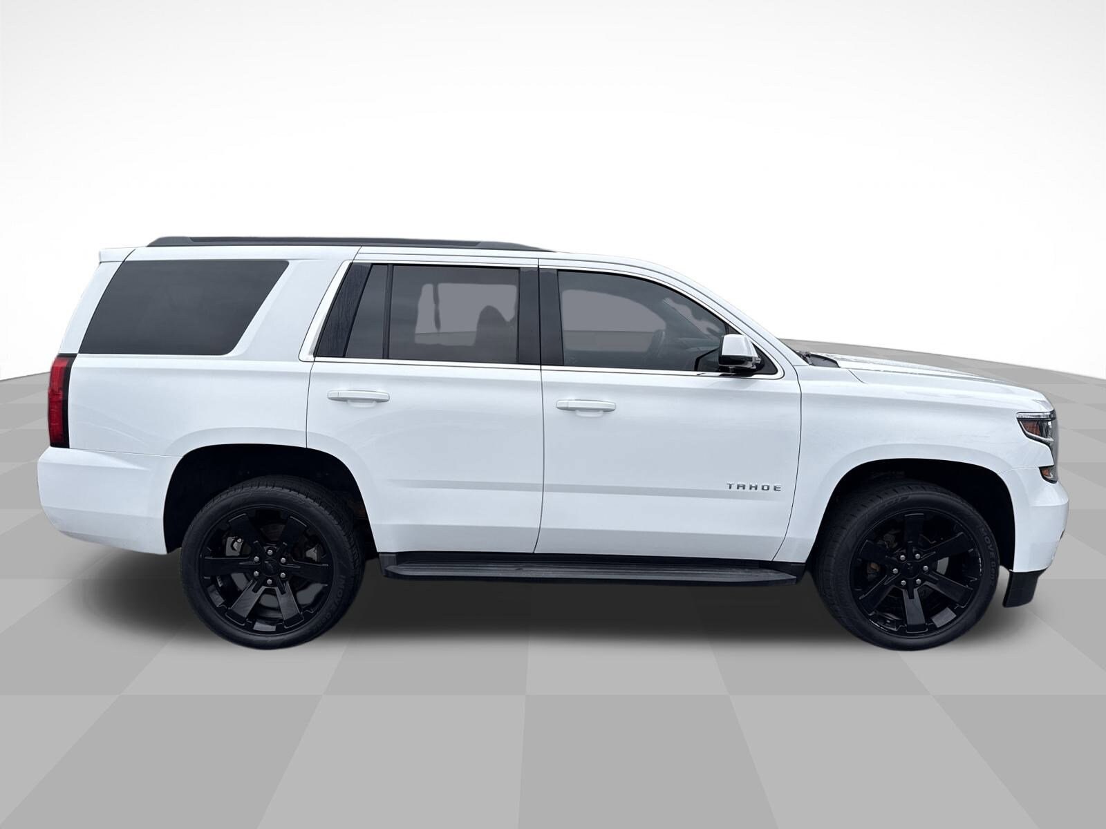 2019 Chevrolet Tahoe LS photo 4