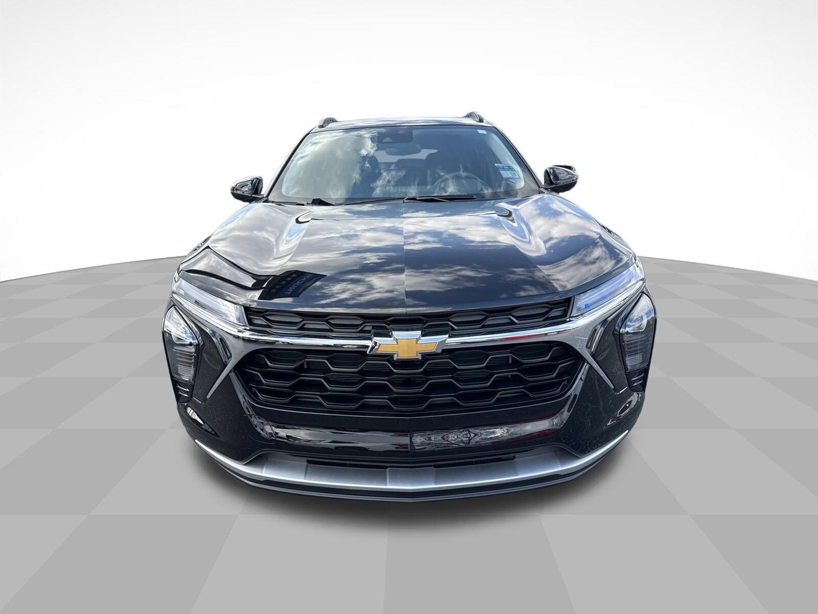 2026 Chevrolet Trax LT photo 2