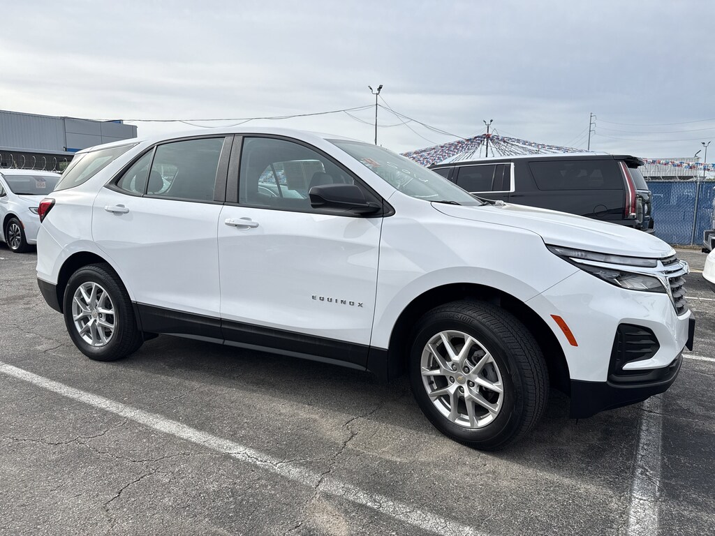 Used 2023 Chevrolet Equinox LS SUV