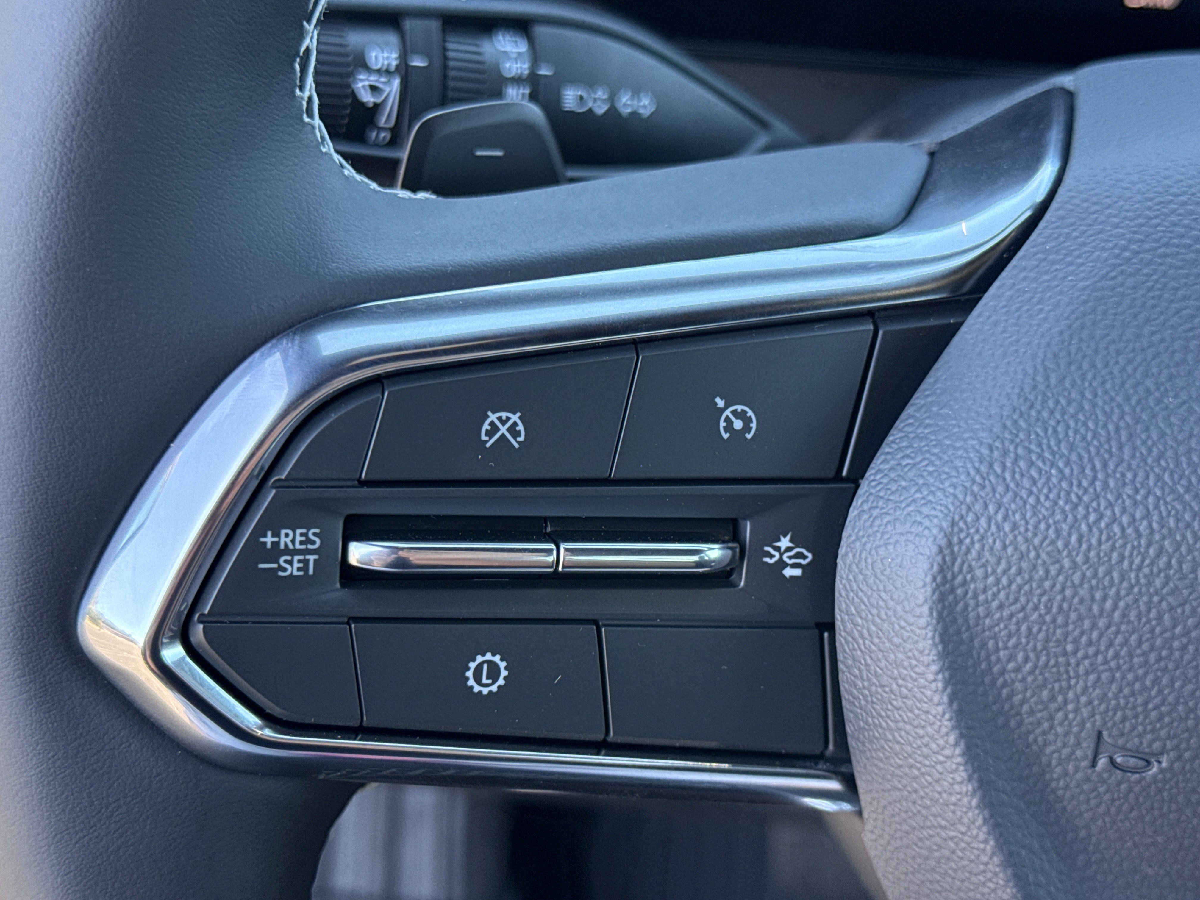 2027 Chevrolet Traverse LT - Photo 19