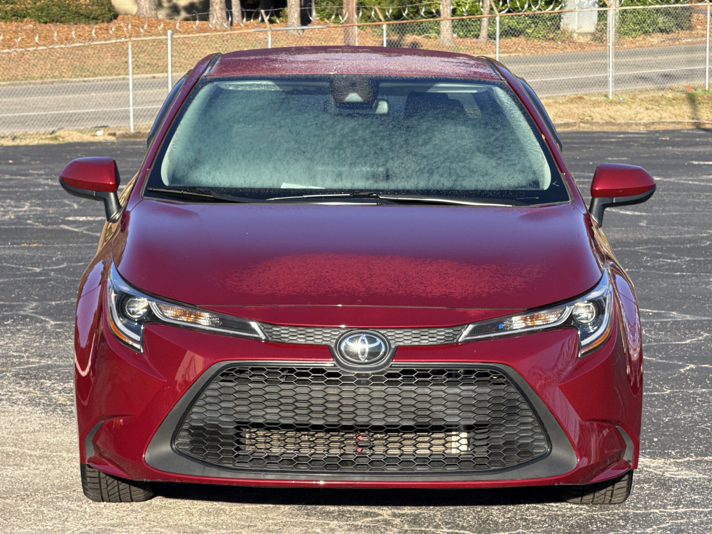 2022 Toyota Corolla LE photo 2