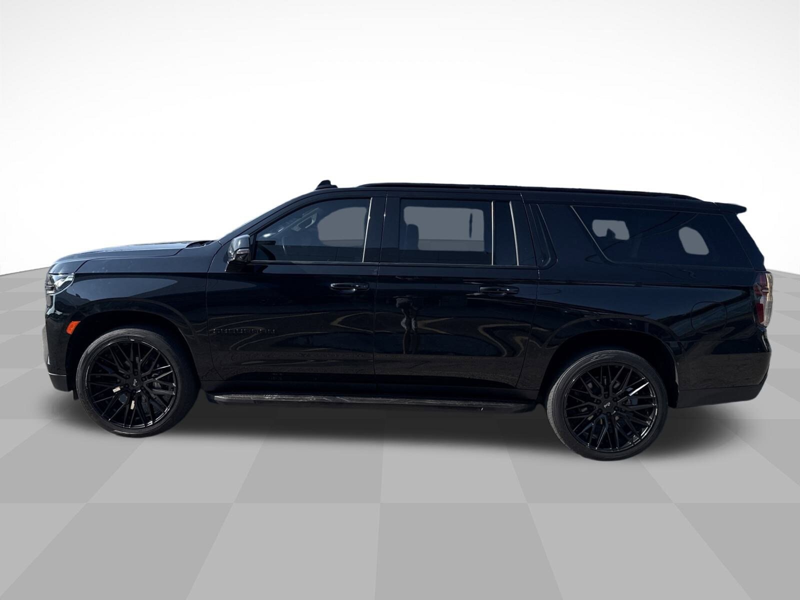 2023 Chevrolet Suburban RST photo 4