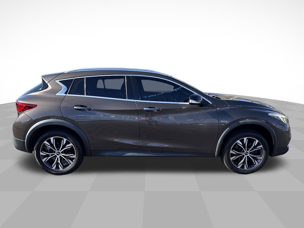 Used 2017 INFINITI QX30 Premium