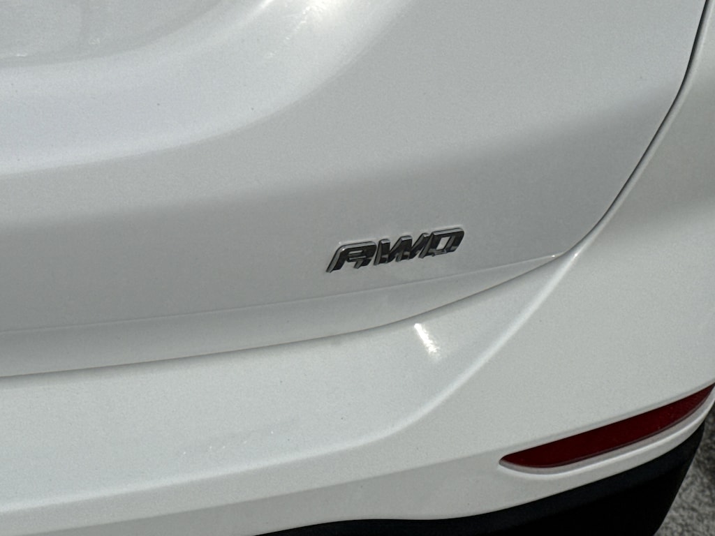 Used 2023 Chevrolet Equinox LS SUV