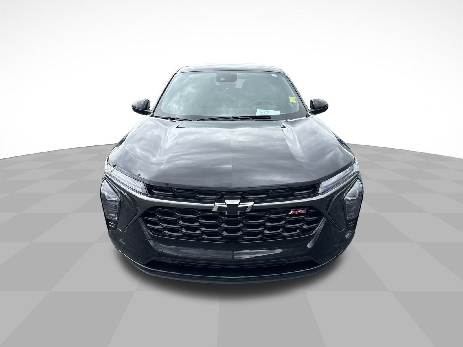 2024 Chevrolet Trax photo 2