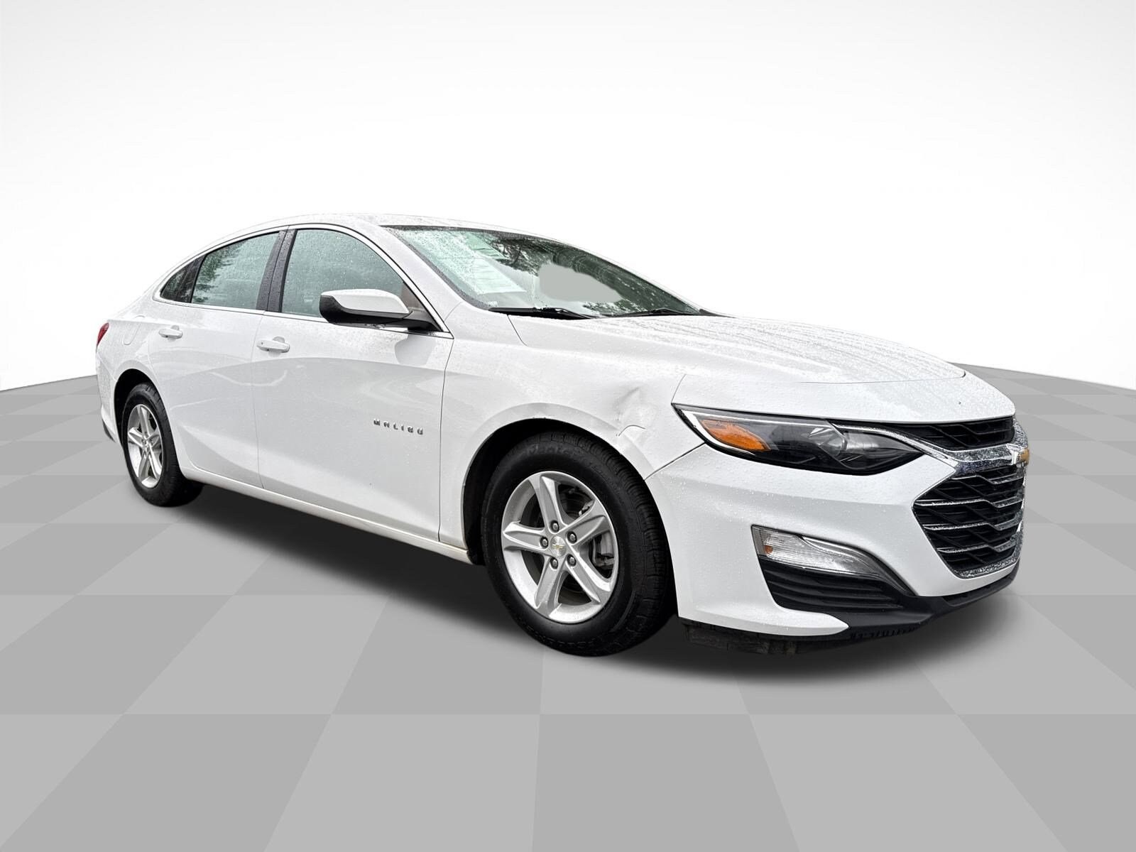 2020 Chevrolet Malibu LS photo 3