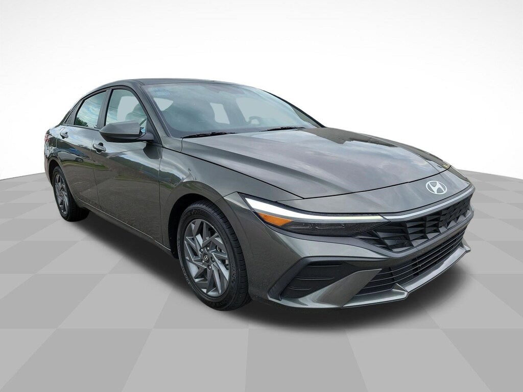 Used 2024 Hyundai Elantra SEL Sedan