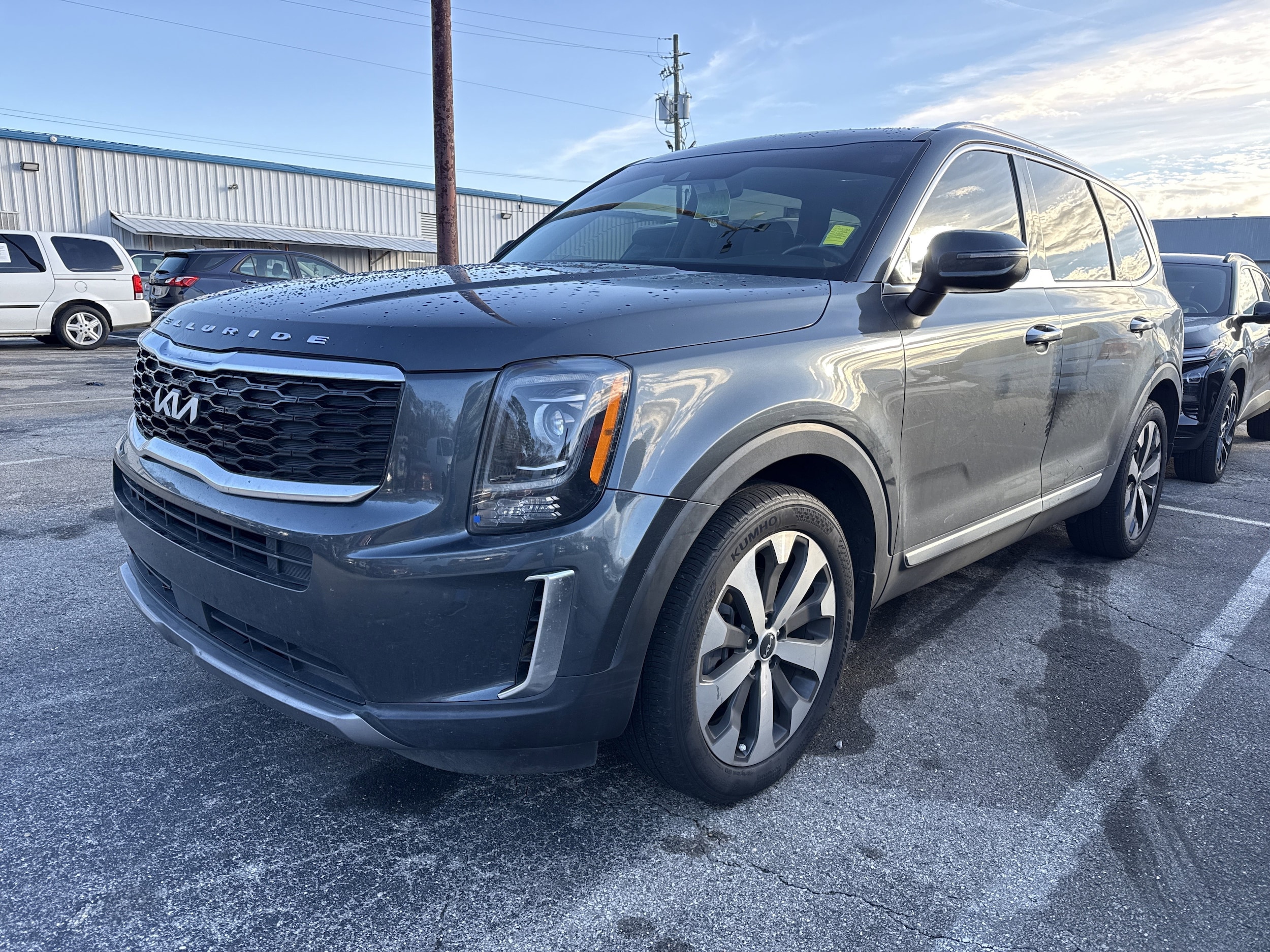 2022 Kia Telluride S's photo