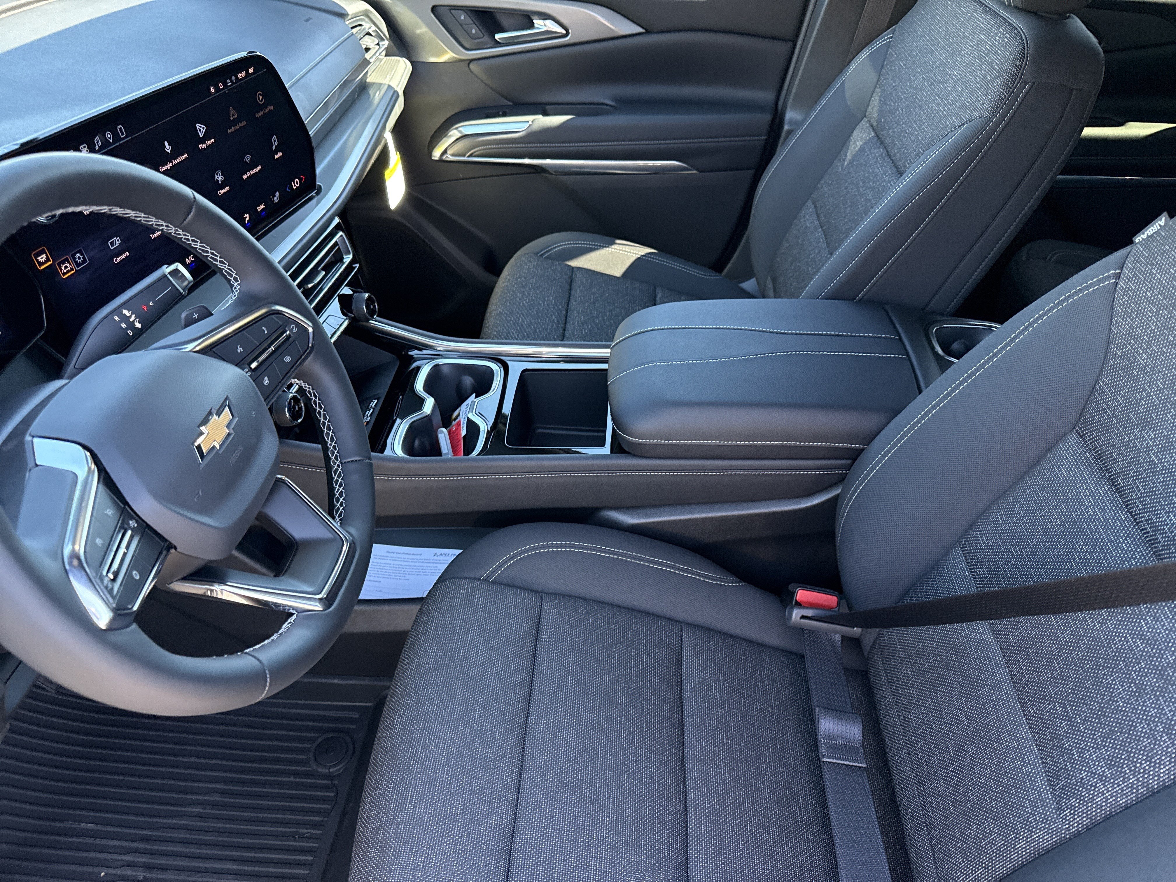 2027 Chevrolet Traverse LT - Photo 10