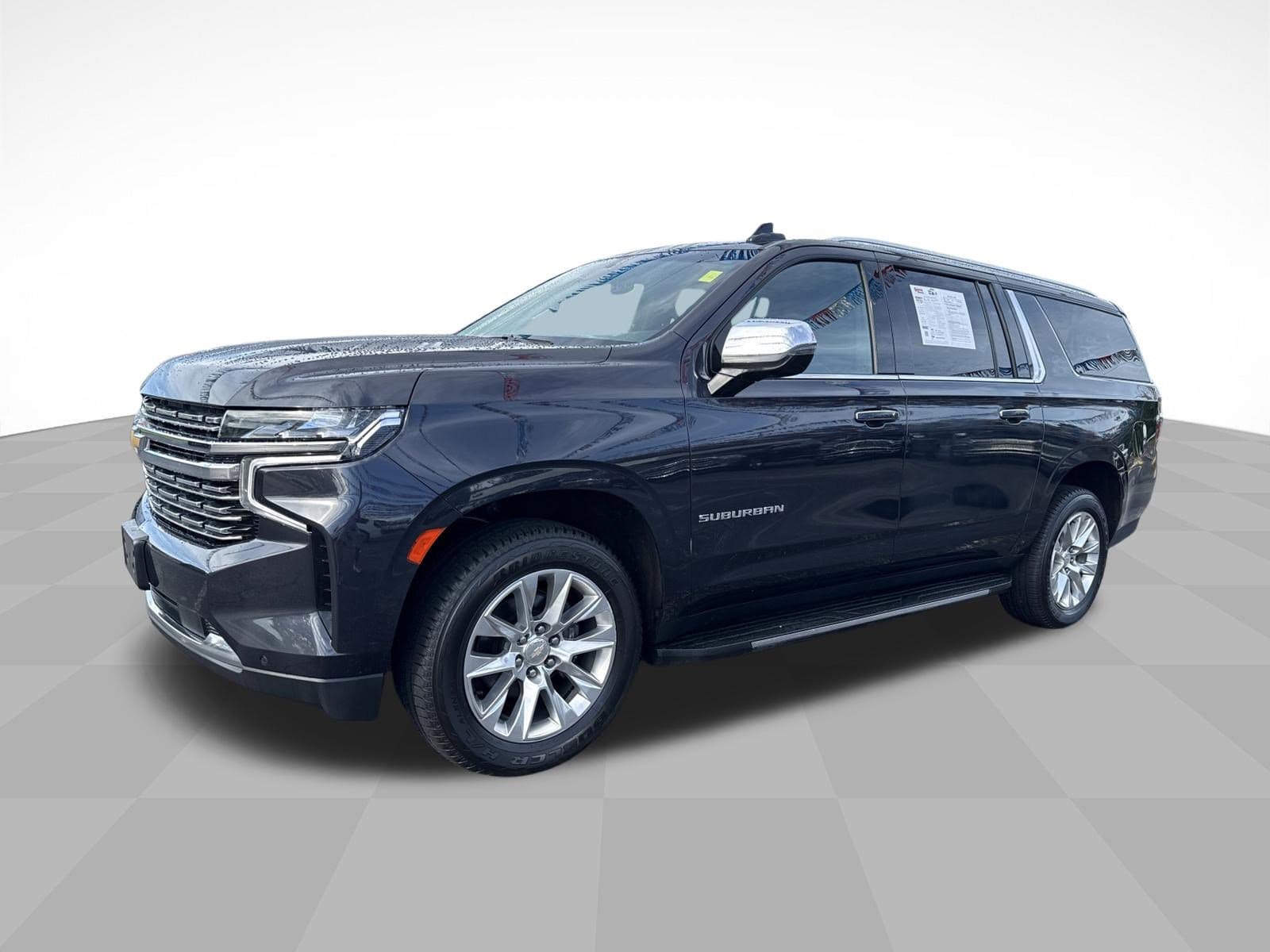 2023 Chevrolet Suburban 2WD 1500 Premier's photo