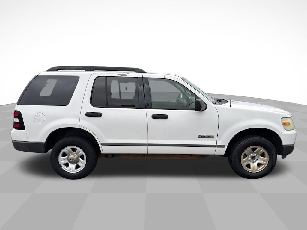 Used 2006 Ford Explorer XLS