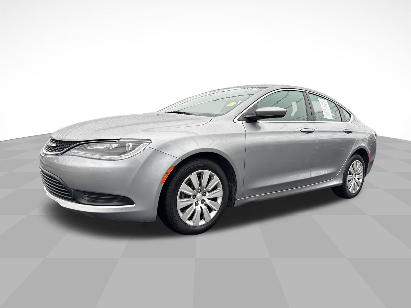 2016 Chrysler 200 LX's photo