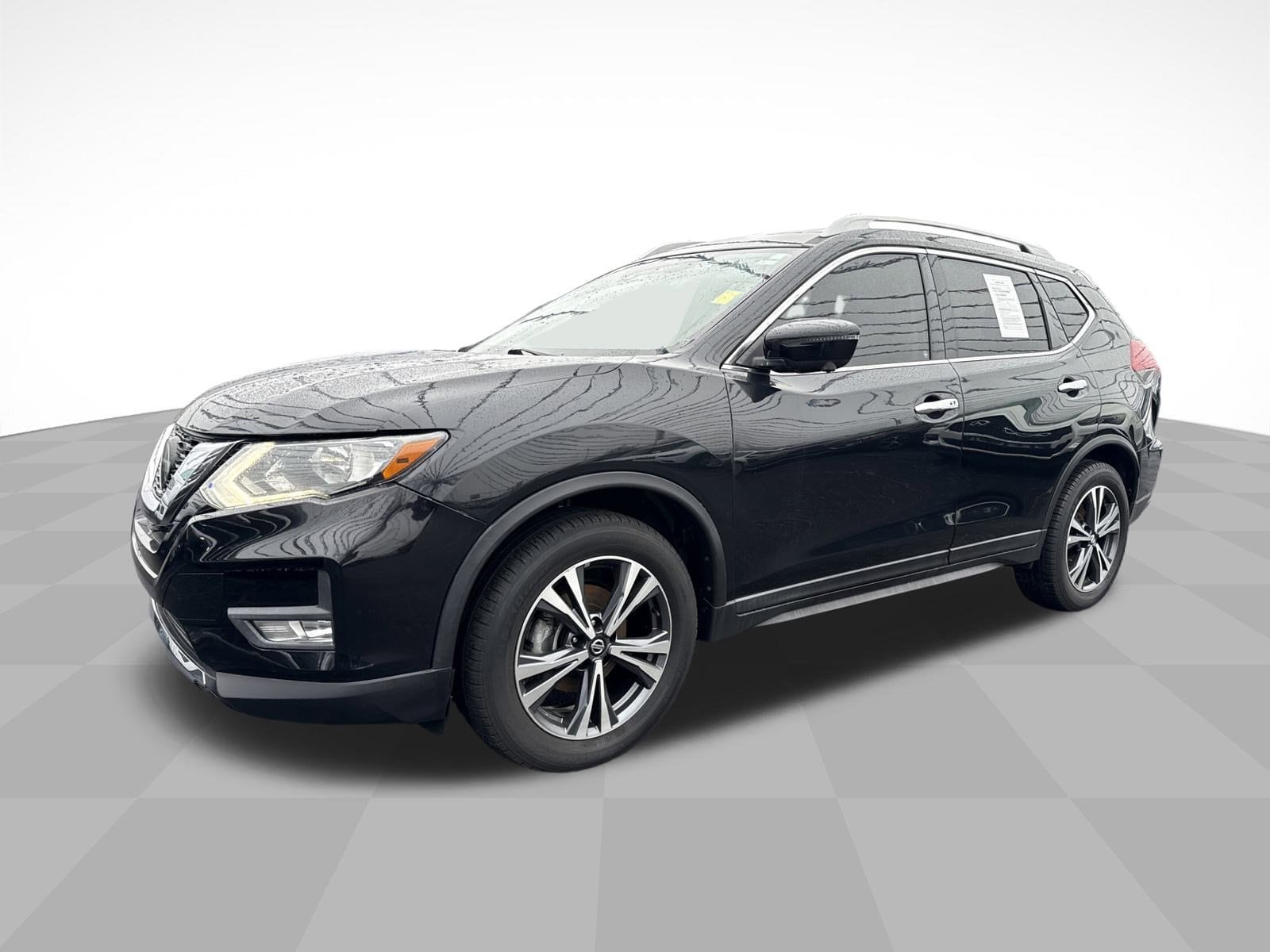 2019 Nissan Rogue SV's photo