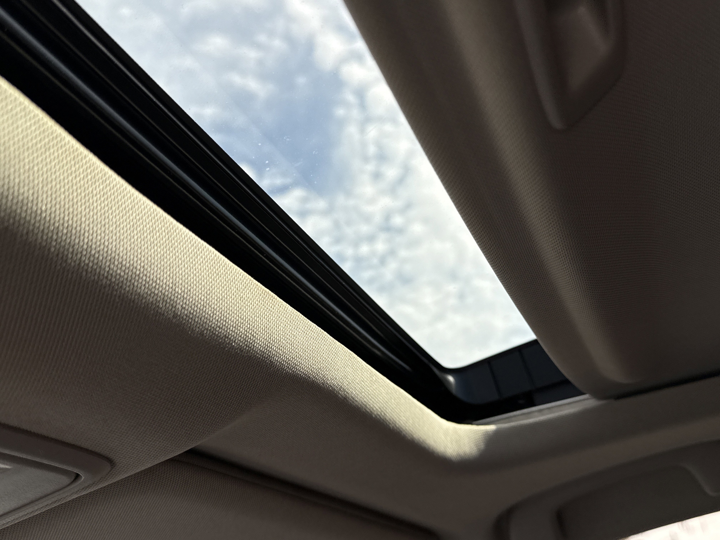 2024 Honda Accord Hybrid EX-L - Photo 32