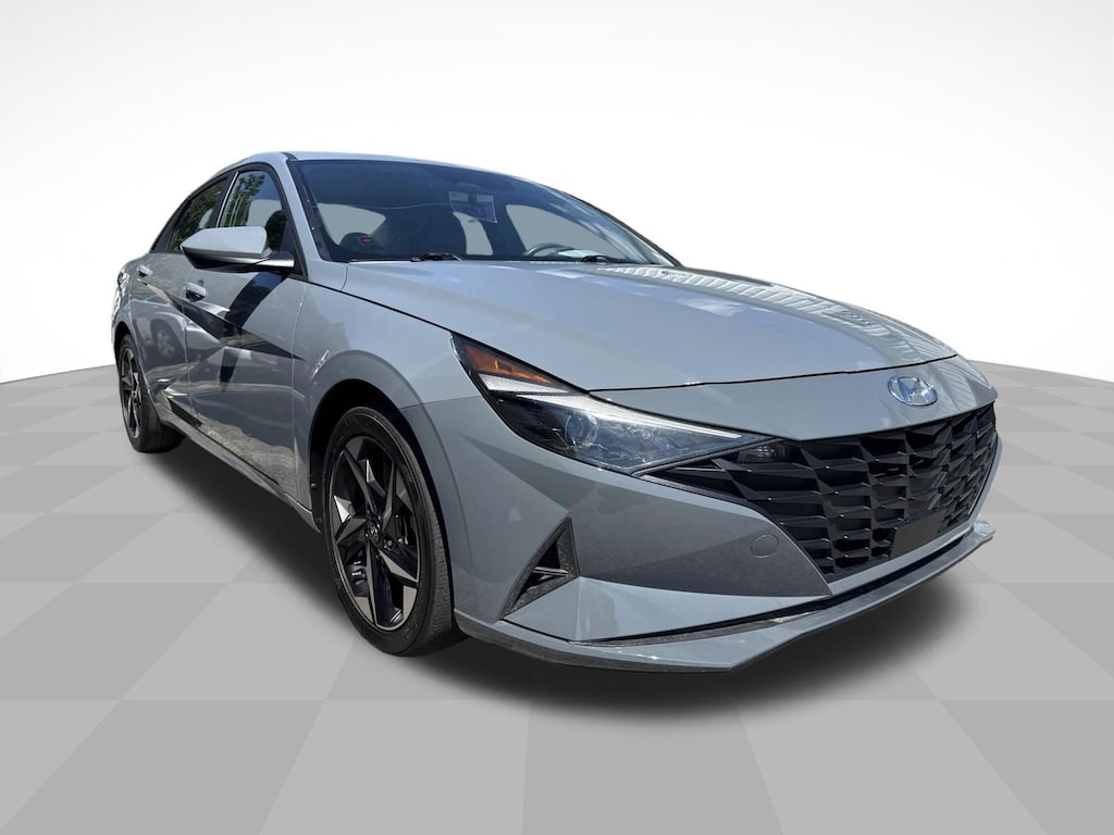 Used 2023 Hyundai Elantra SEL Sedan