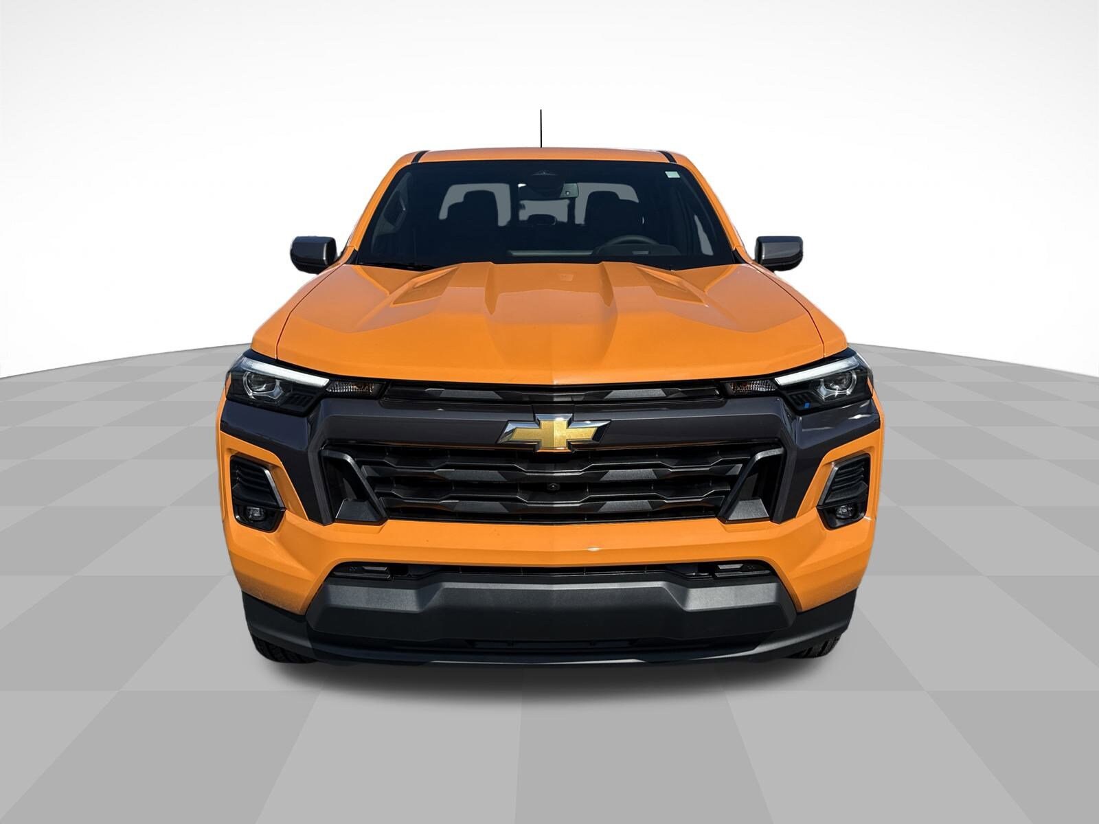 2026 Chevrolet Colorado LT photo 2