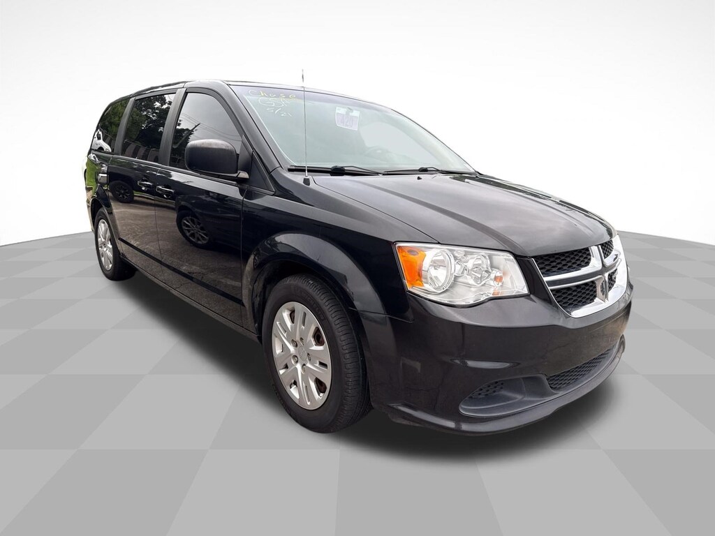 Used 2018 Dodge Grand Caravan SE