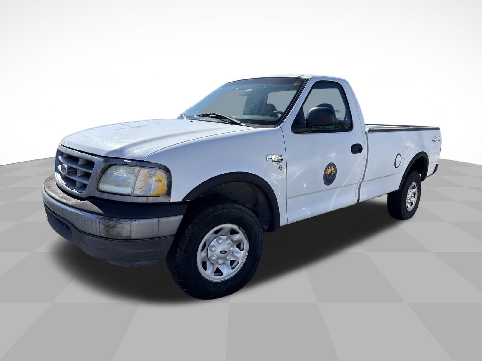 2002 Ford F-150 XL's photo