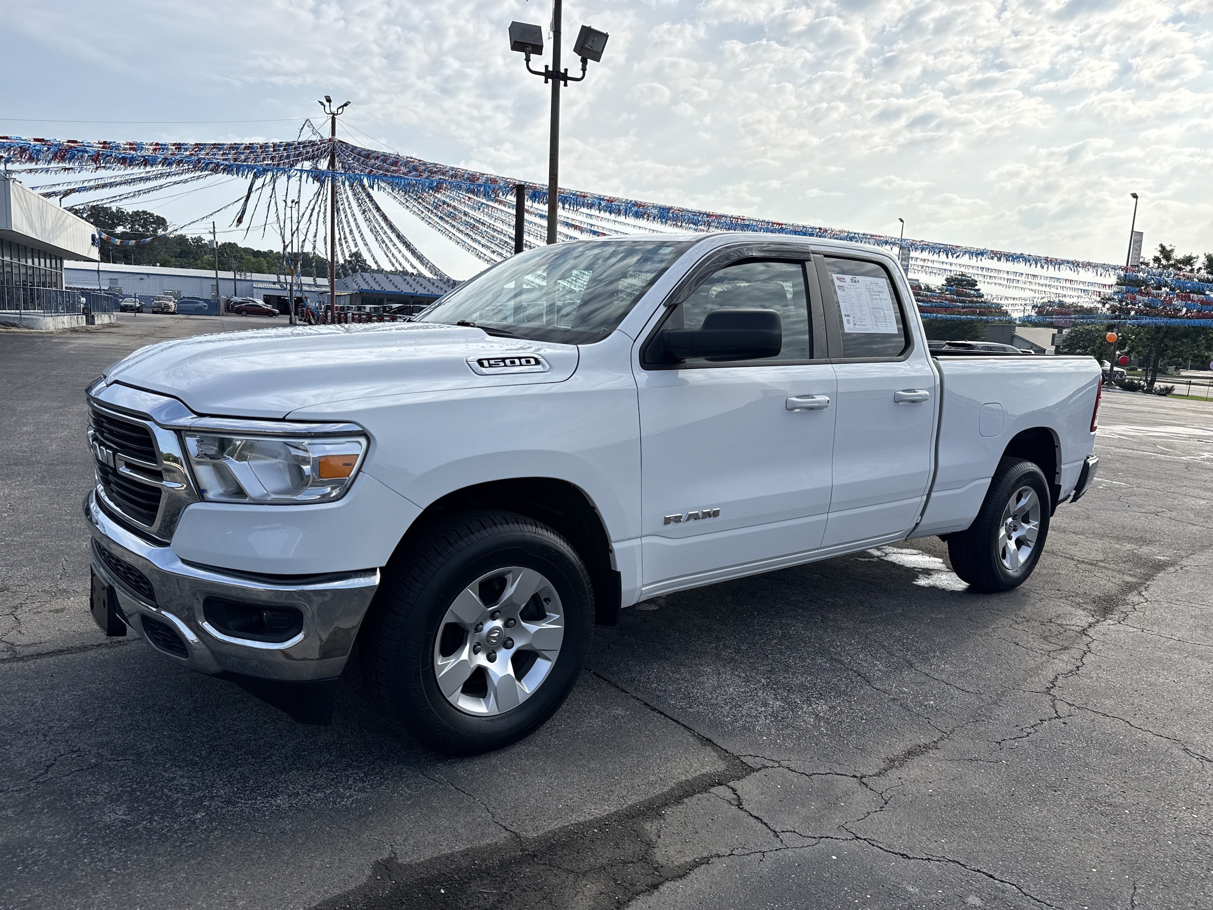 2021 RAM 1500 Big Horn/Lone Star 4x4 Quad Cab 6'4's photo