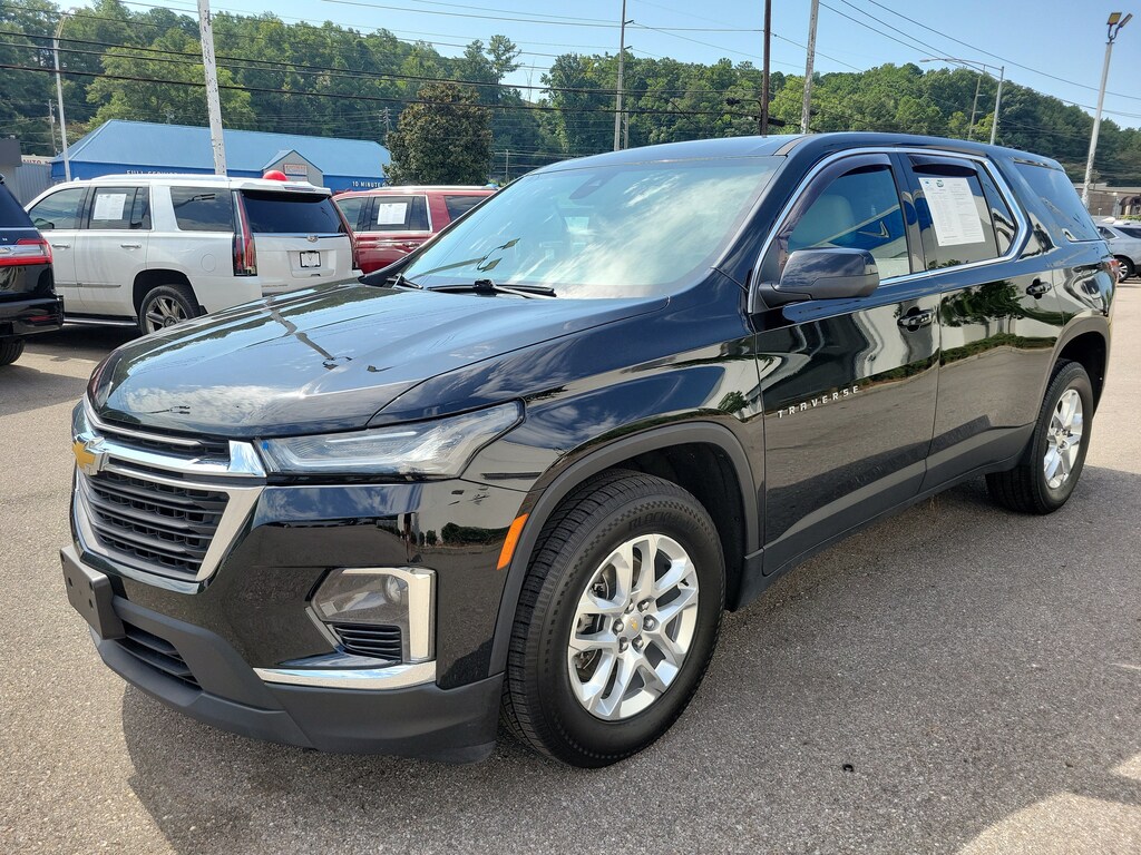 Used 2023 Chevrolet Traverse LS SUV