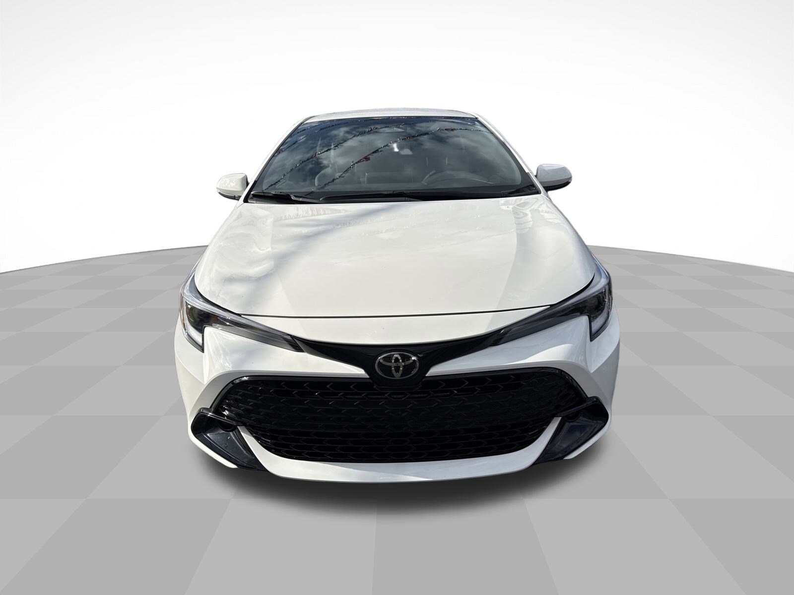 2025 Toyota Corolla SE photo 2