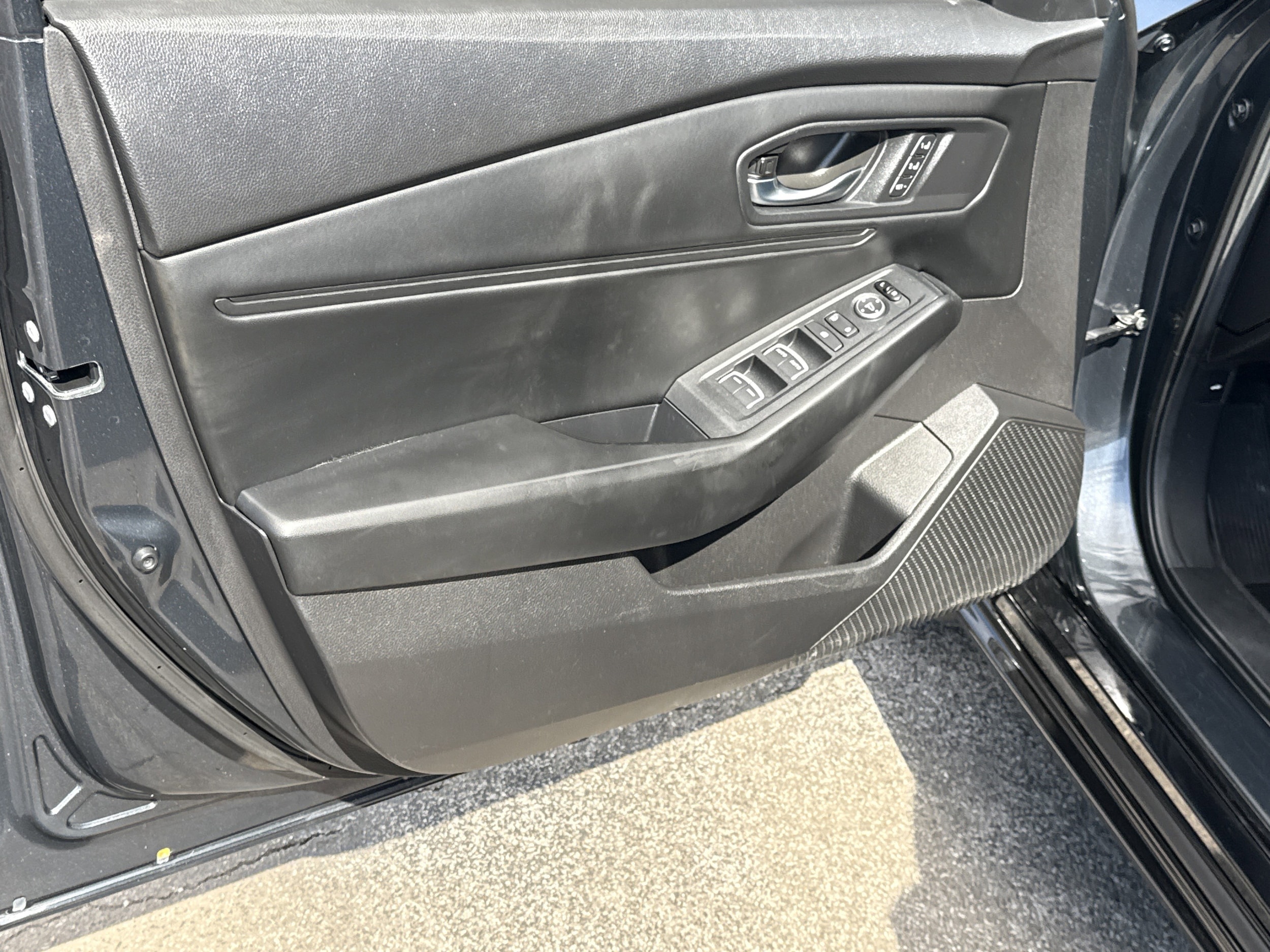 2024 Honda Accord Hybrid EX-L - Photo 15