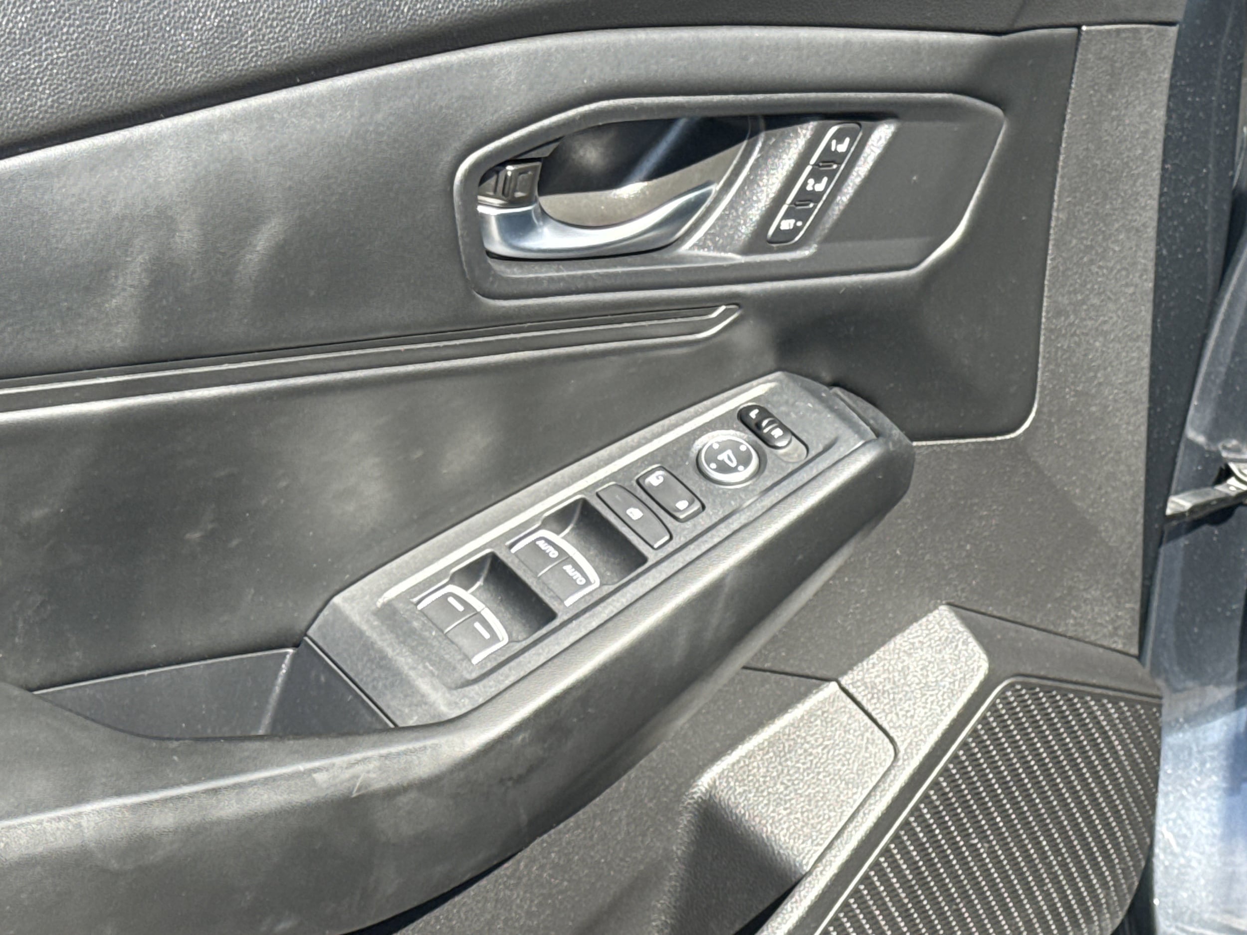 2024 Honda Accord Hybrid EX-L - Photo 16