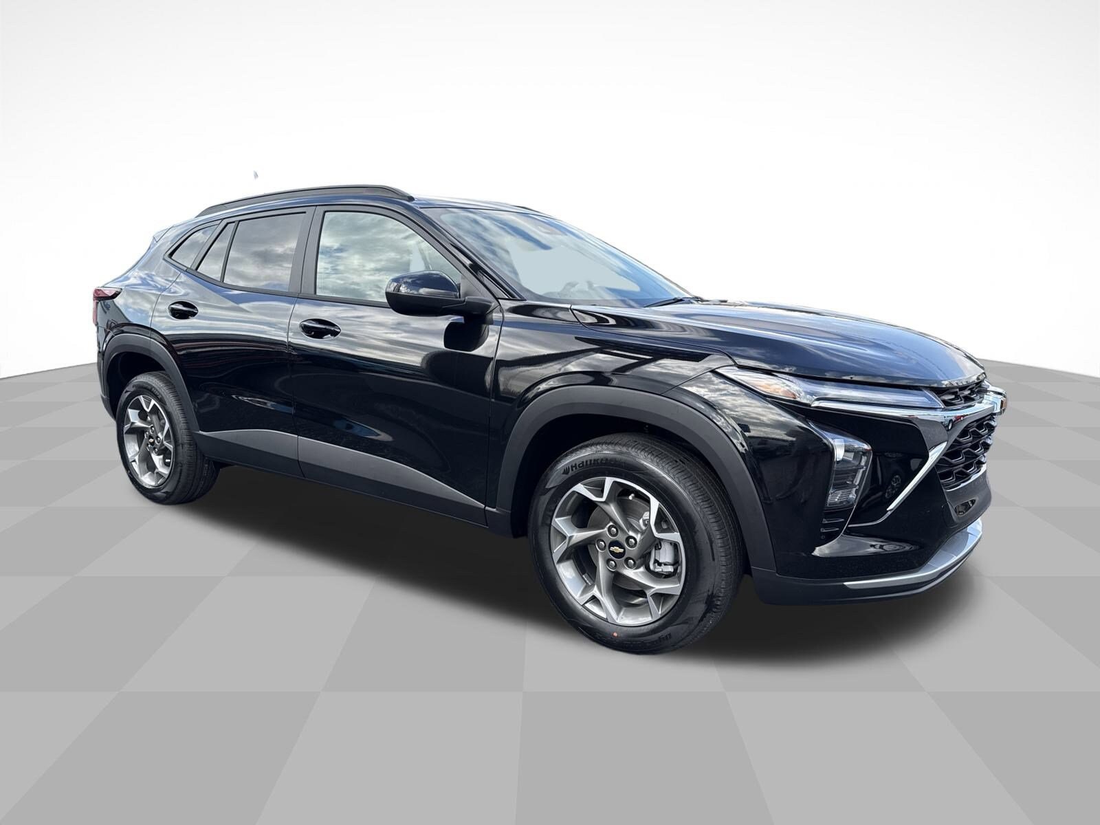 2026 Chevrolet Trax LT photo 3