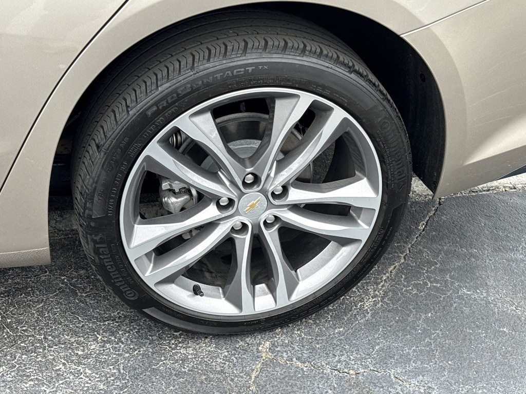 Used 2024 Chevrolet Malibu 2LT Car