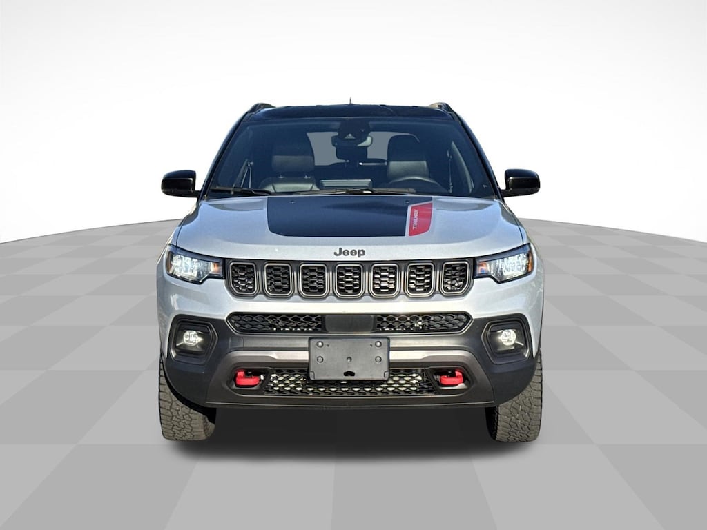 Used 2025 Jeep Compass Trailhawk