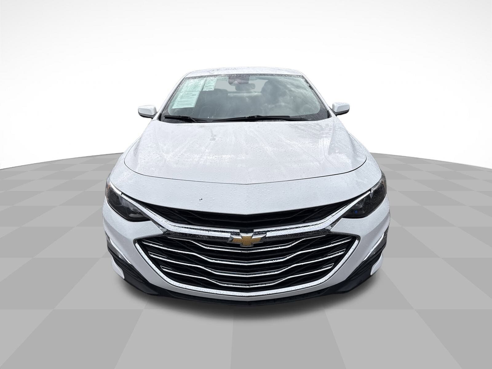 2020 Chevrolet Malibu LS photo 2