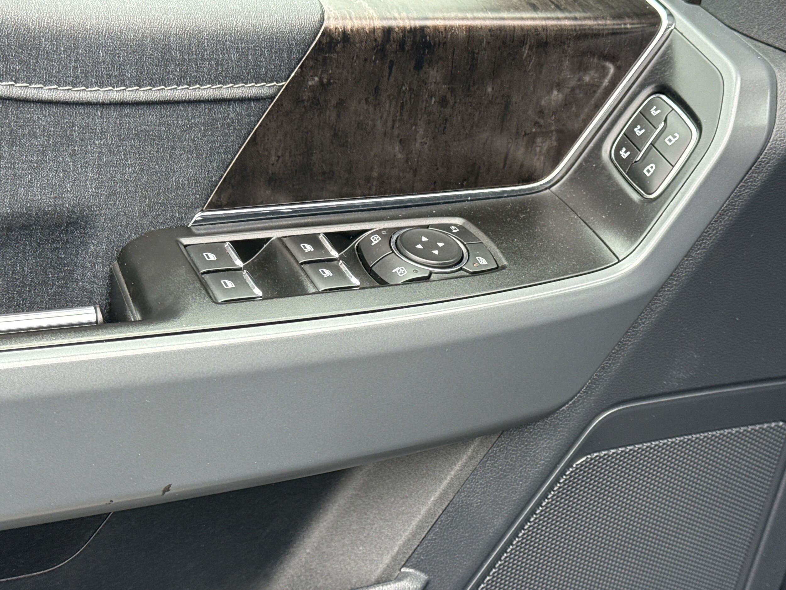 2022 Ford F-150 Lariat - Photo 16