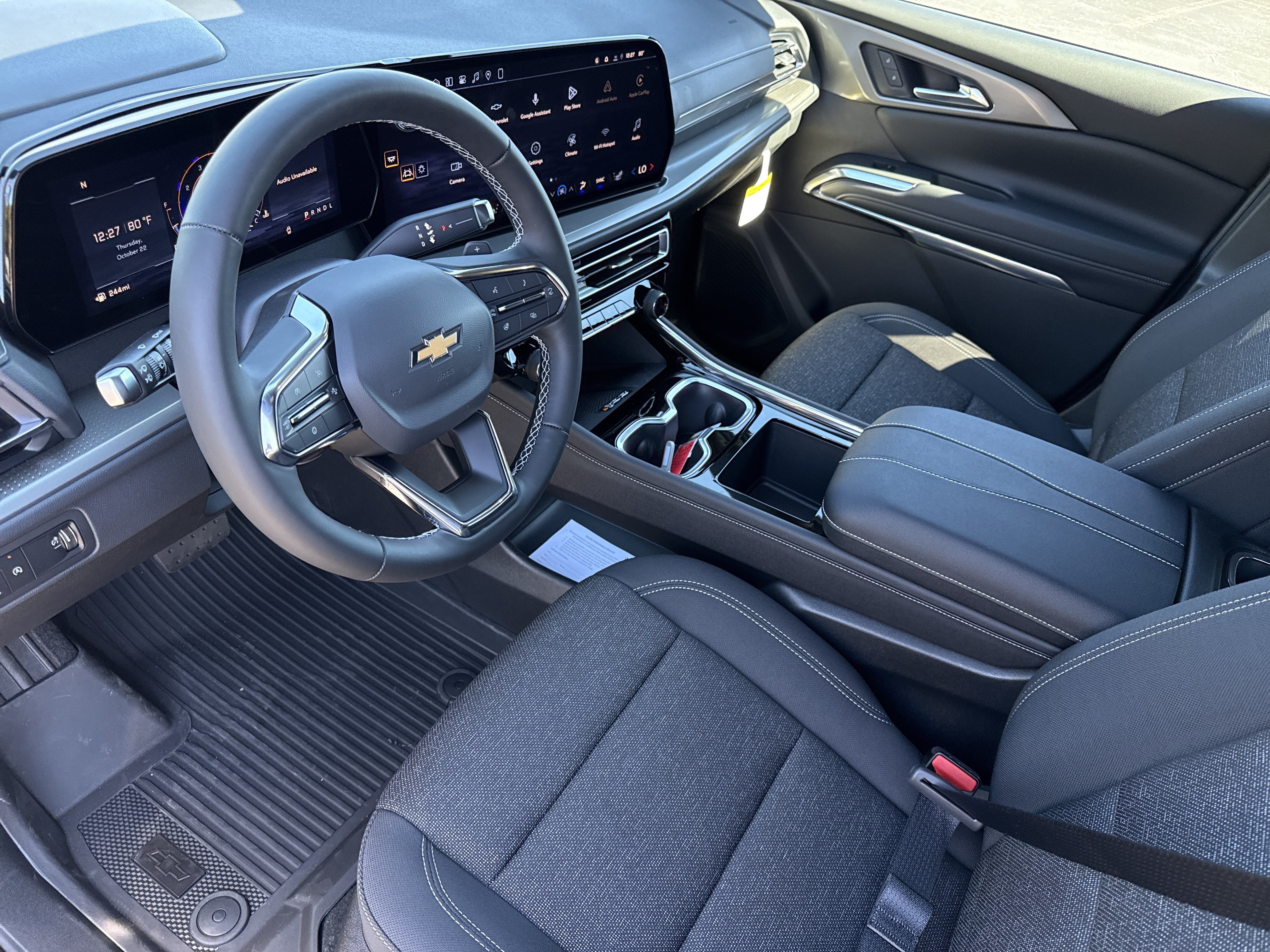 2027 Chevrolet Traverse LT - Photo 9