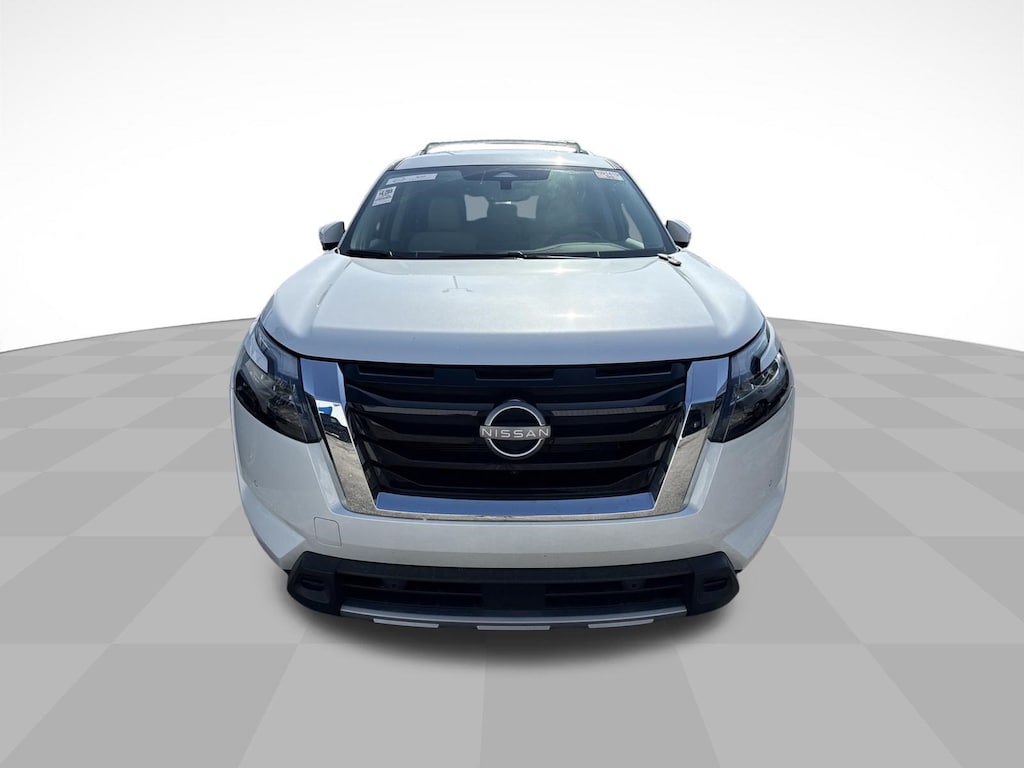 Used 2025 Nissan Pathfinder SL