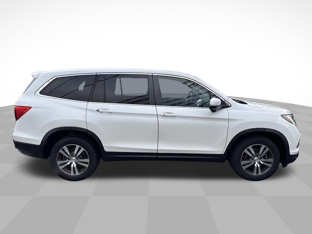Used 2017 Honda Pilot EX SUV