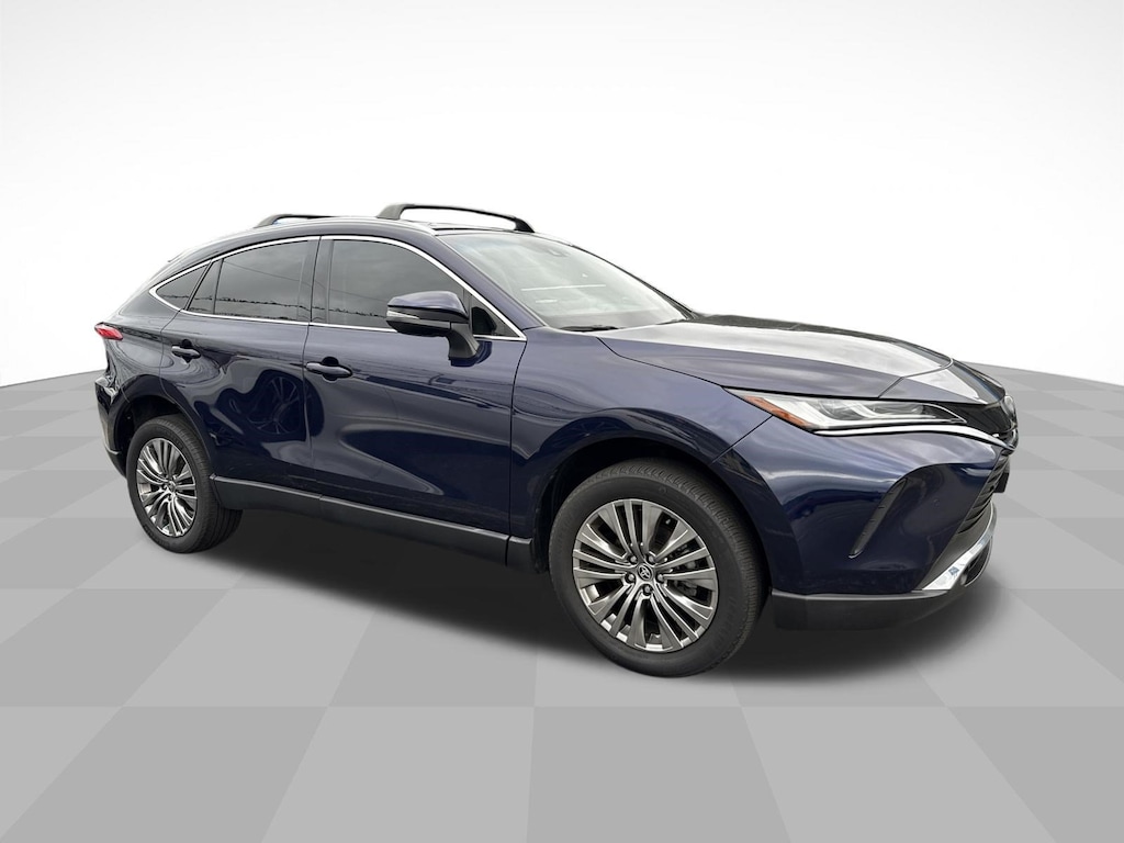 Used 2023 Toyota Venza XLE SUV