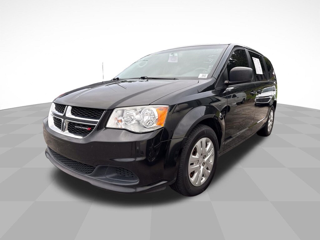 Used 2018 Dodge Grand Caravan SE