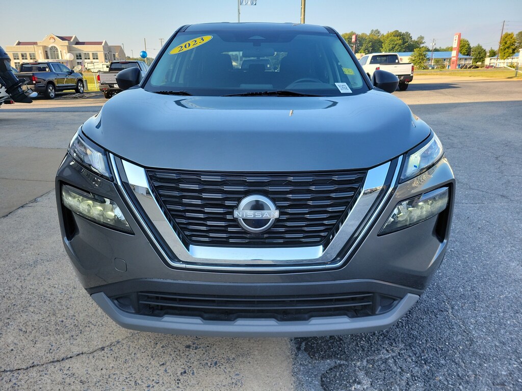 Used 2023 Nissan Rogue S SUV