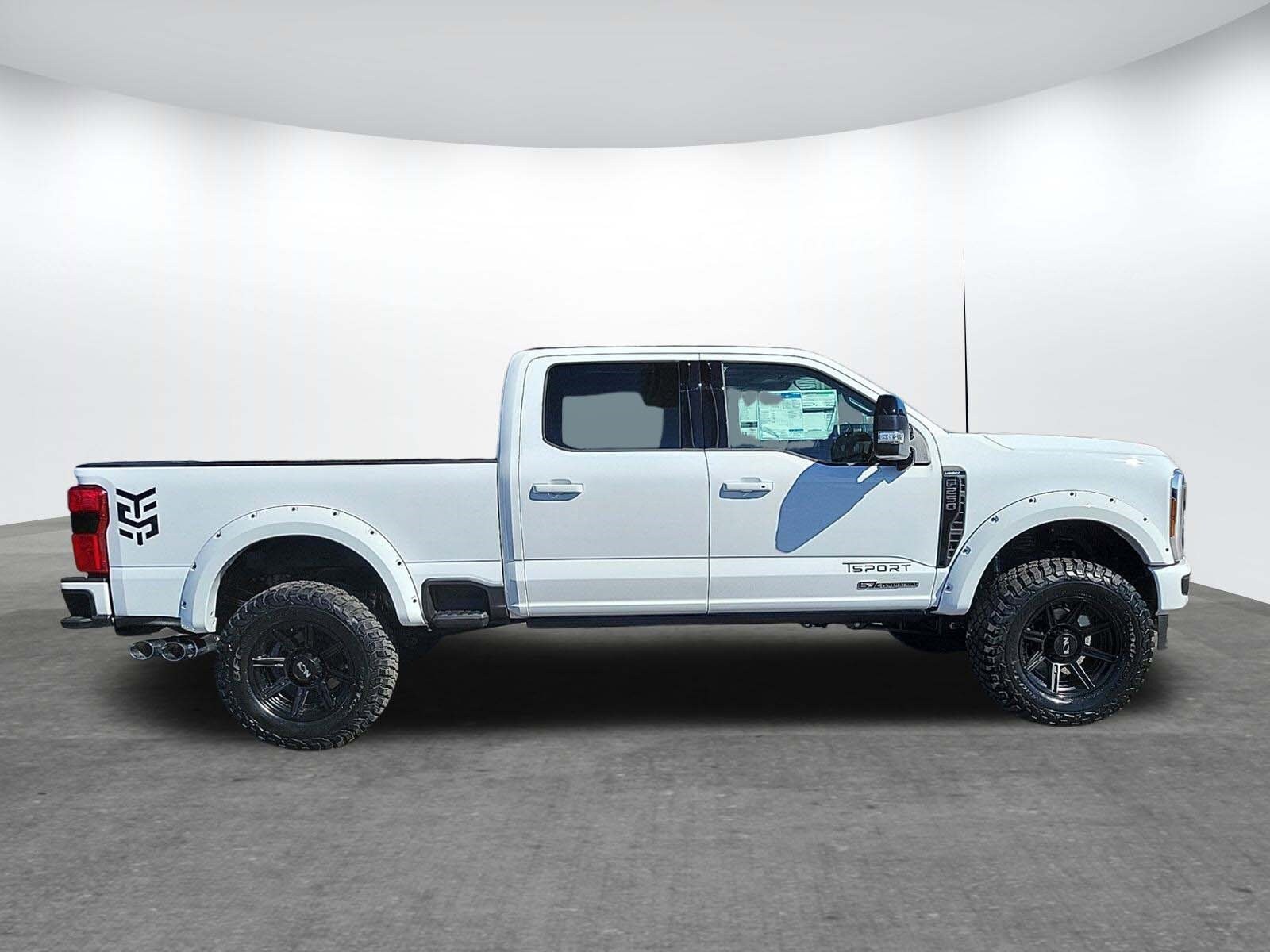 2024 Ford F-250 Lariat photo 3
