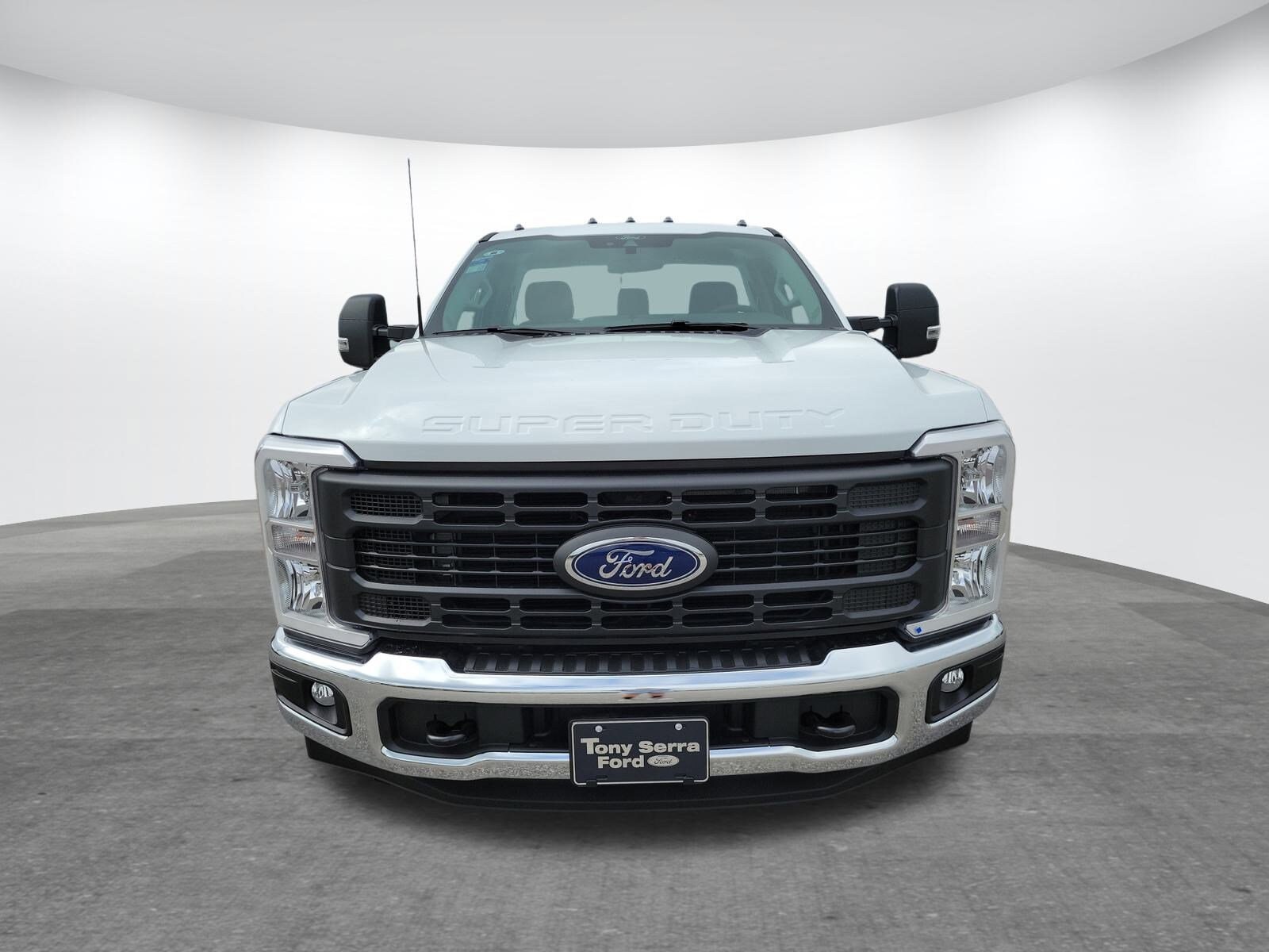 2025 Ford F-250 XL photo 2