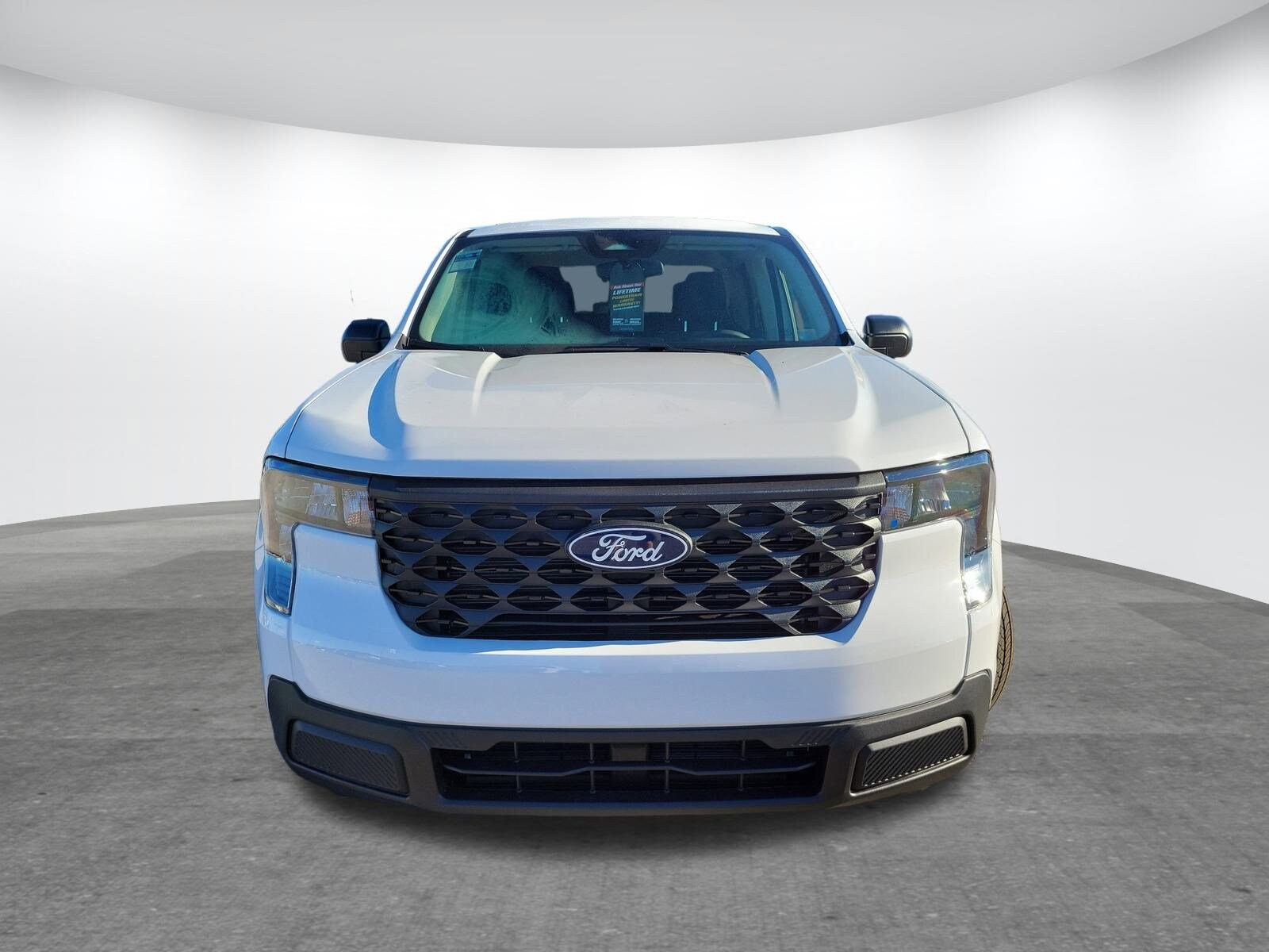 2025 Ford Maverick XL photo 2