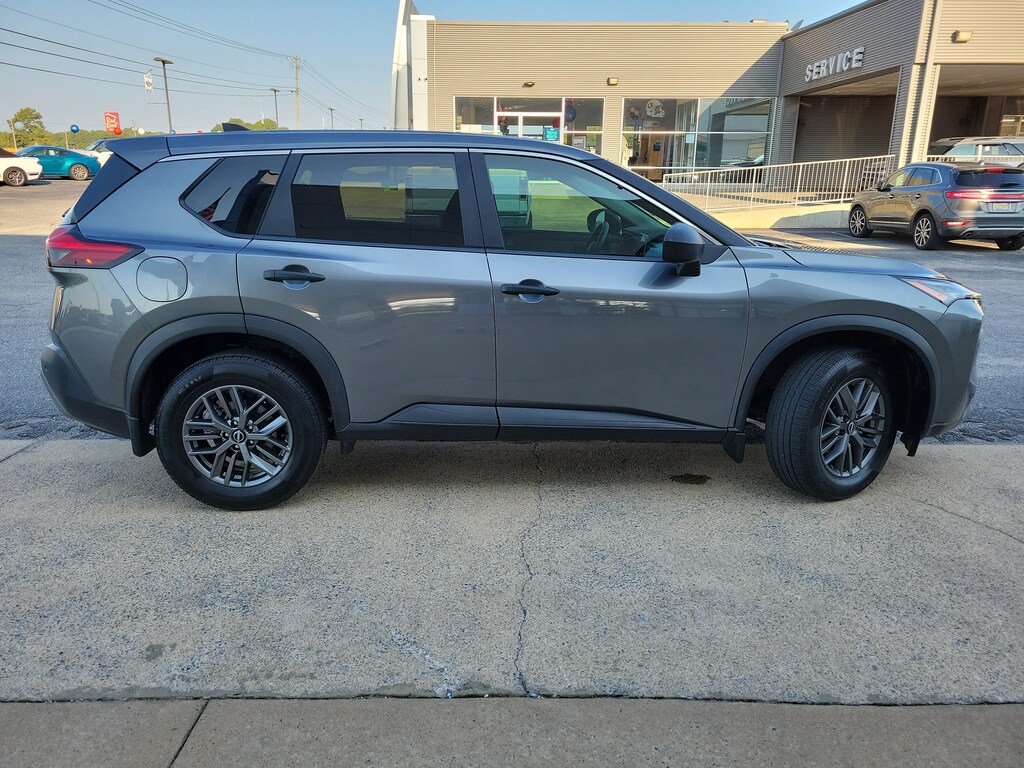 Used 2023 Nissan Rogue S SUV