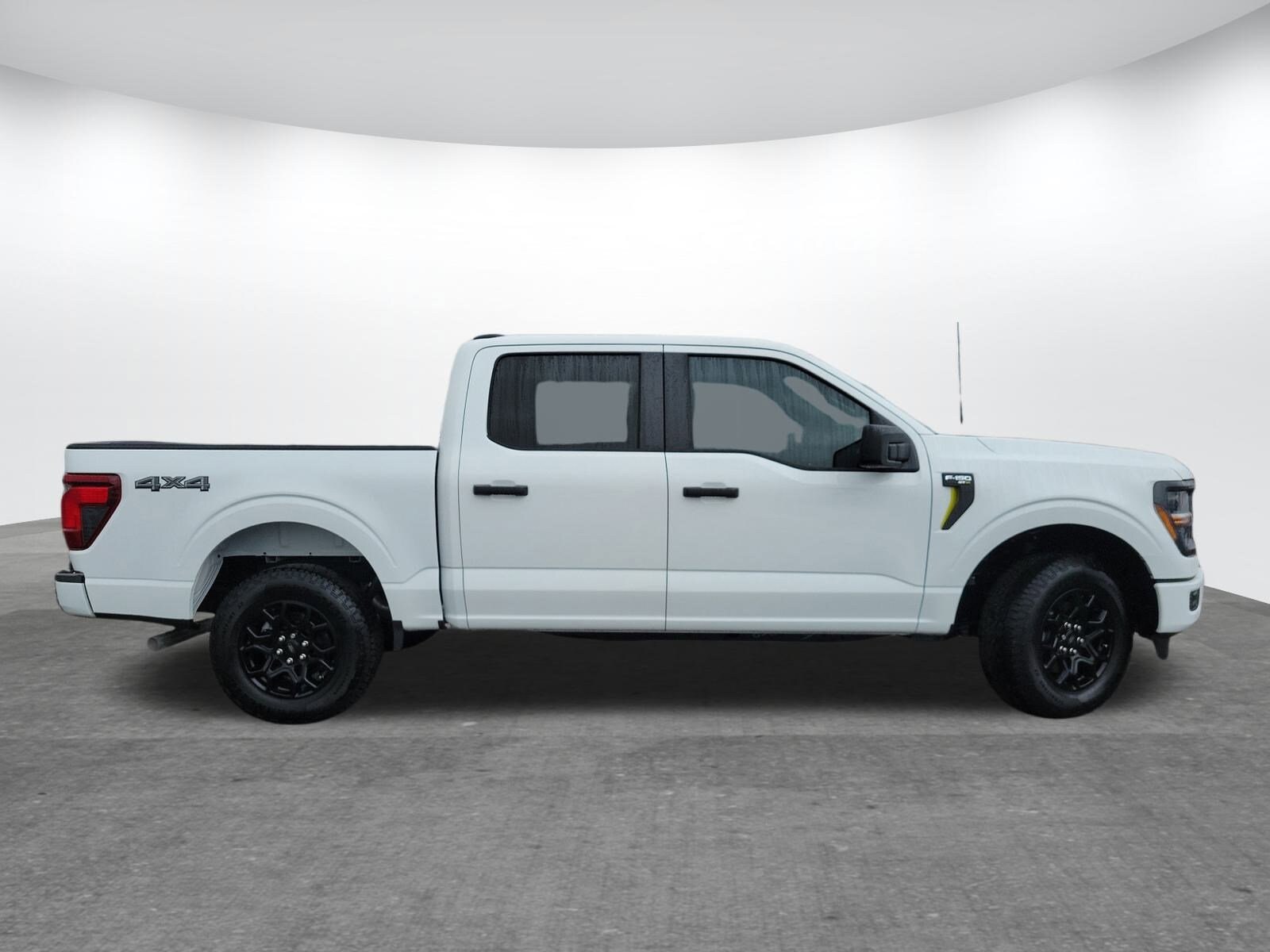 2025 Ford F-150 STX photo 4