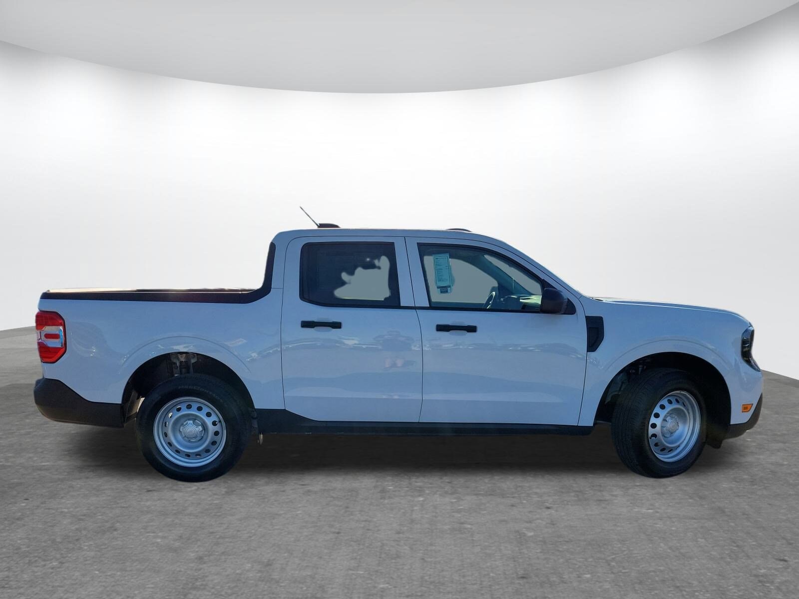 2025 Ford Maverick XL photo 4