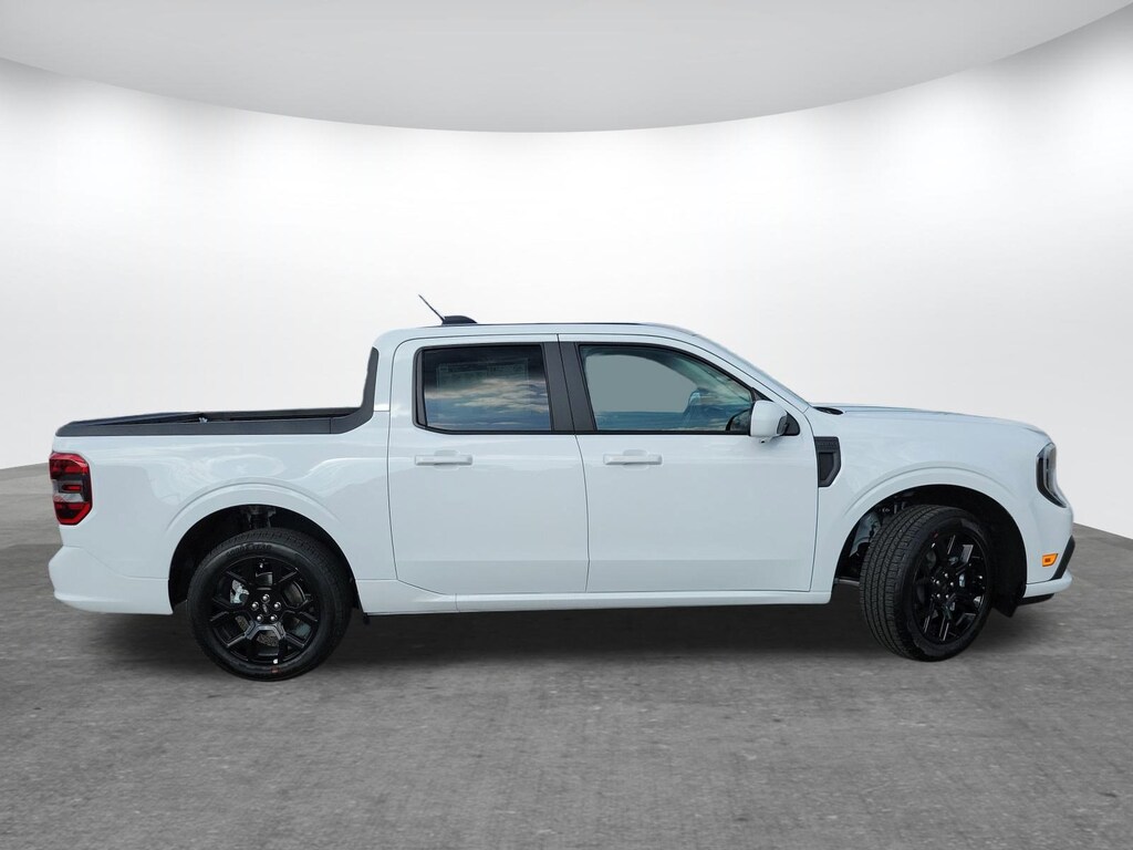 New 2025 Ford Maverick Lobo High Truck SuperCrew